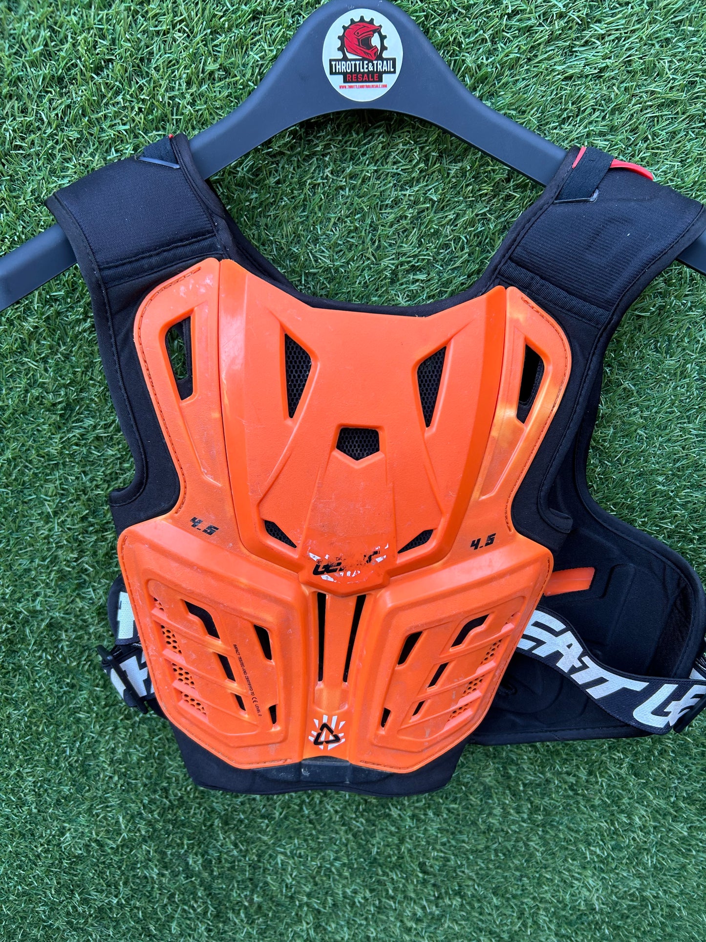 leatt 4.5 chest protector 147-159cm