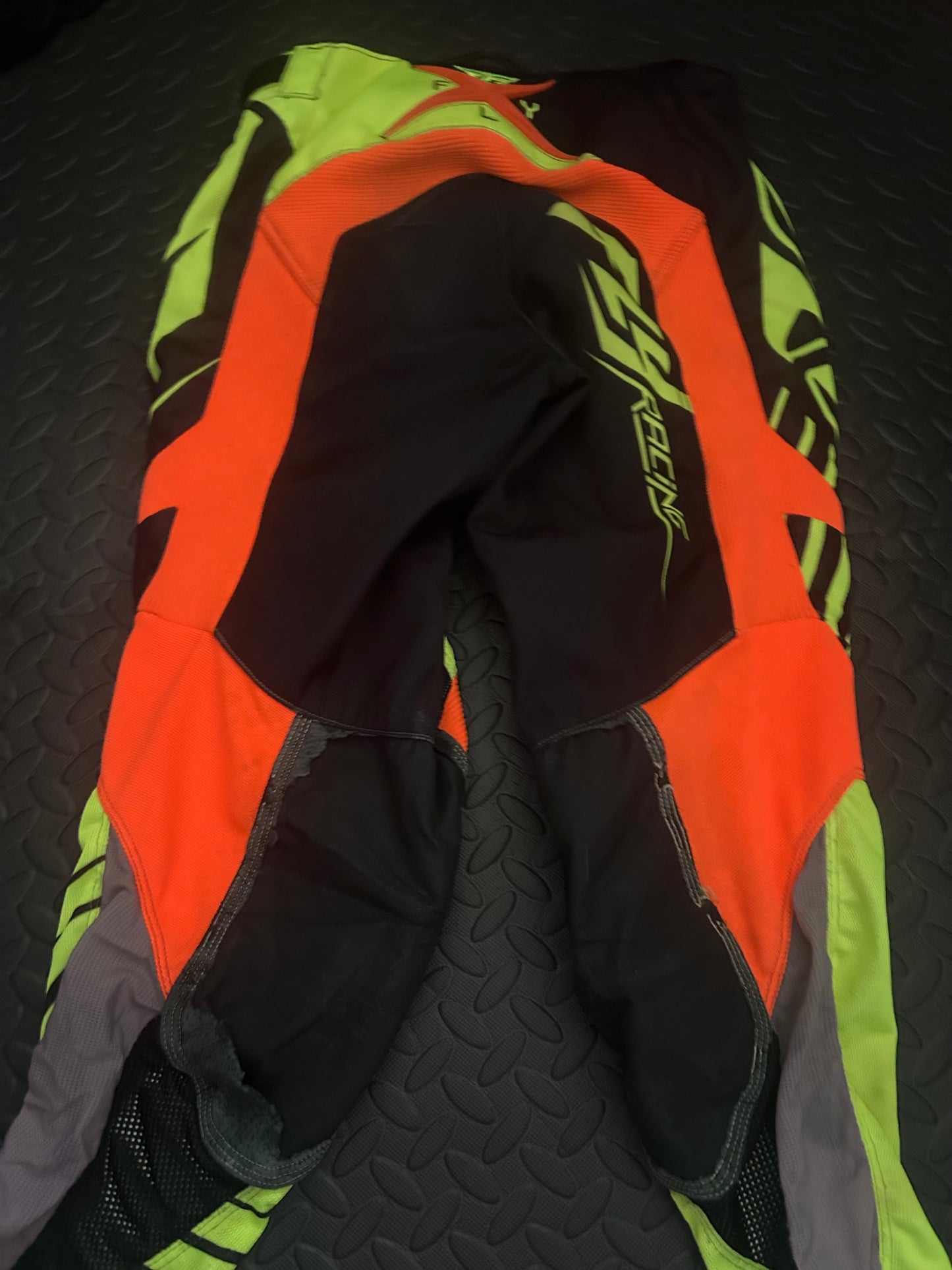 Fly pants 32”