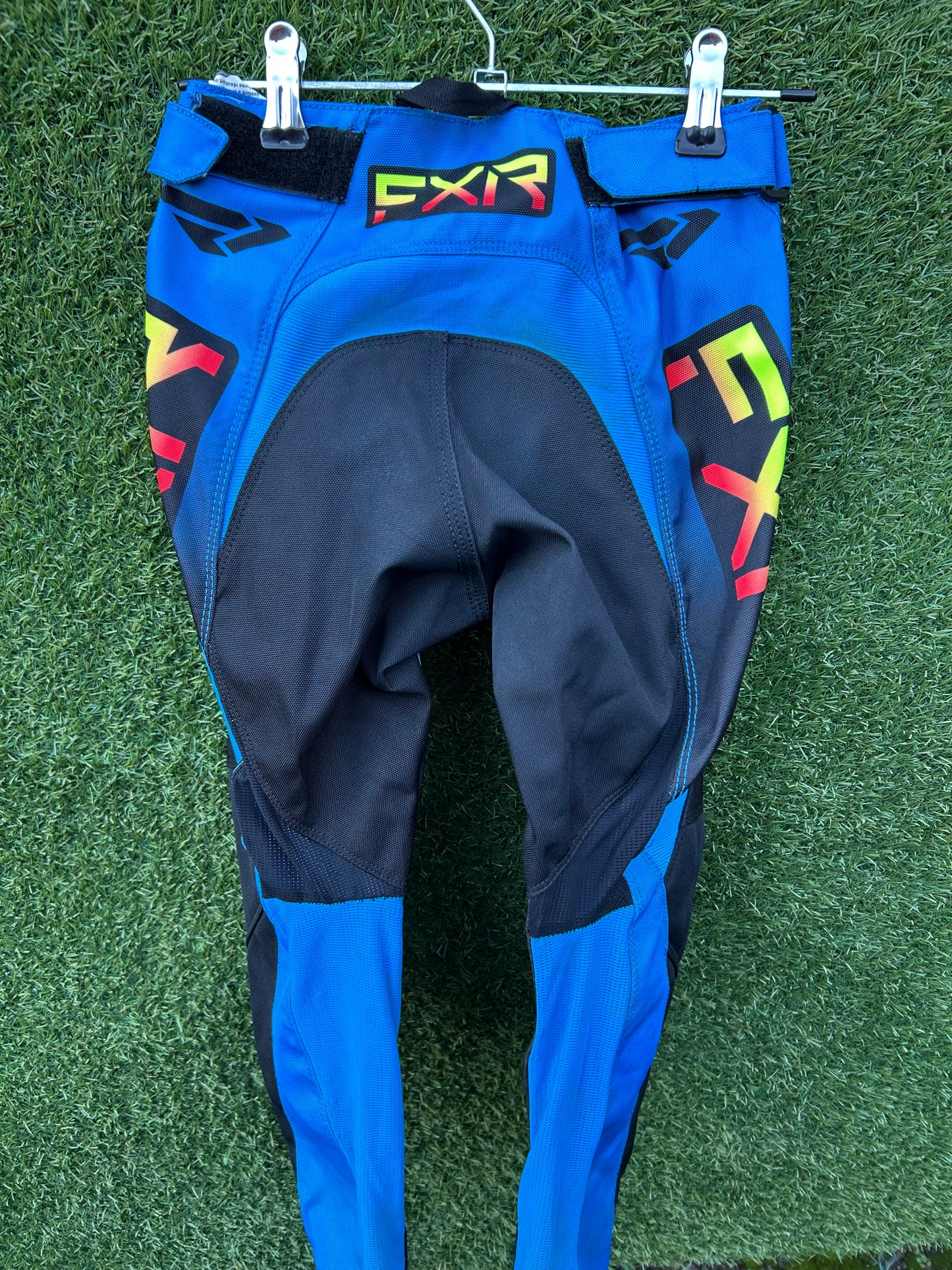fxr pants 22"