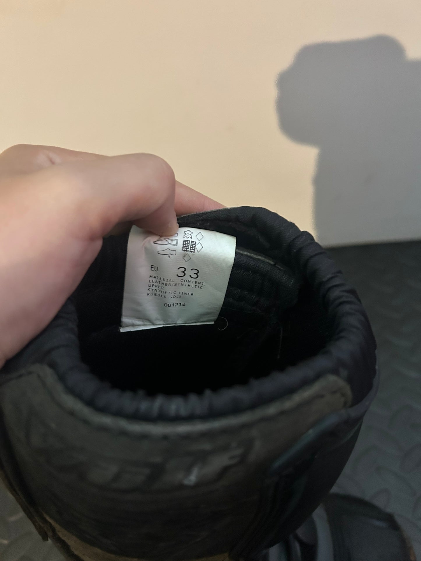 Wulf boots UK1
