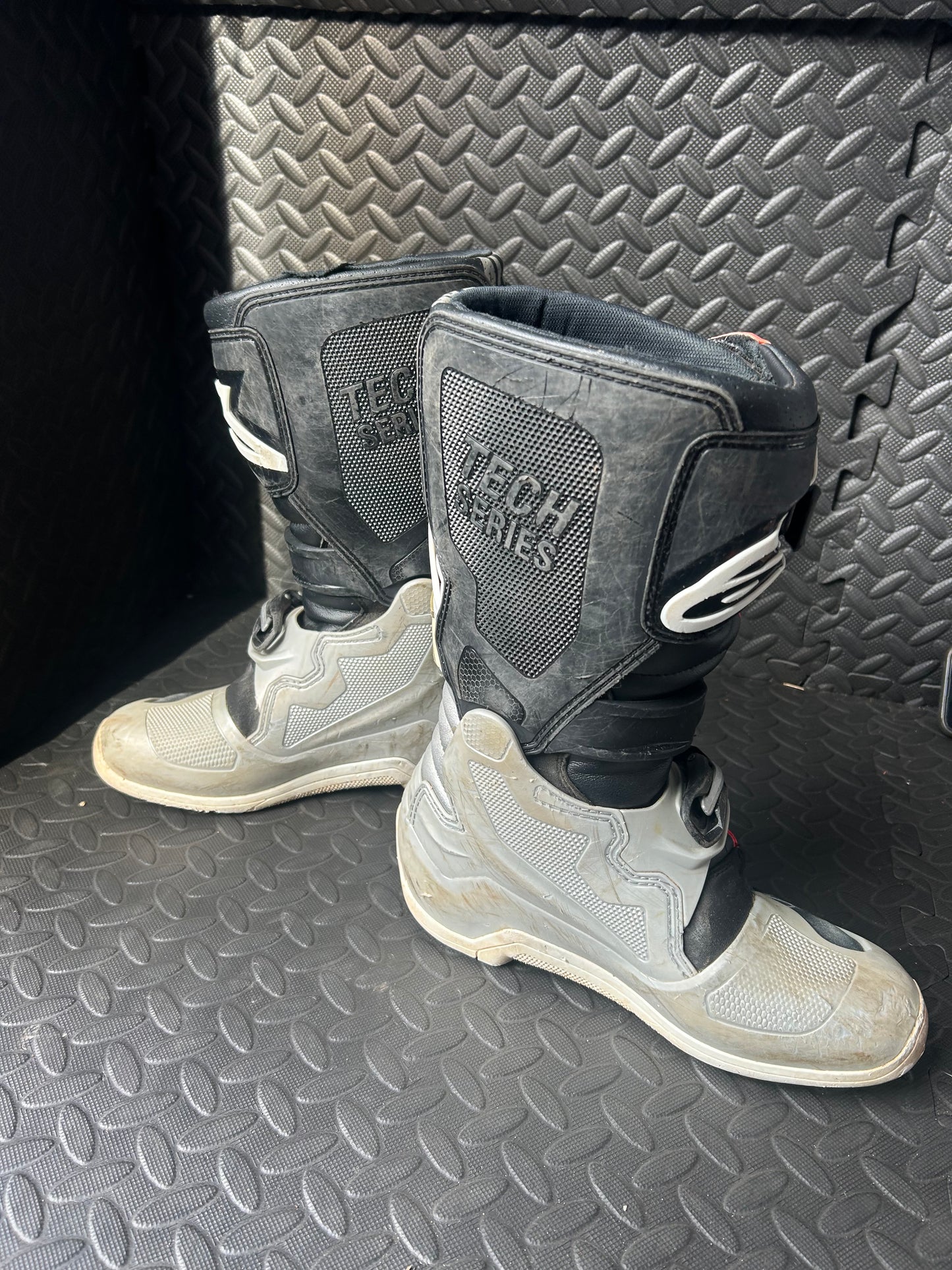 Alpinestars tech 7 uk6