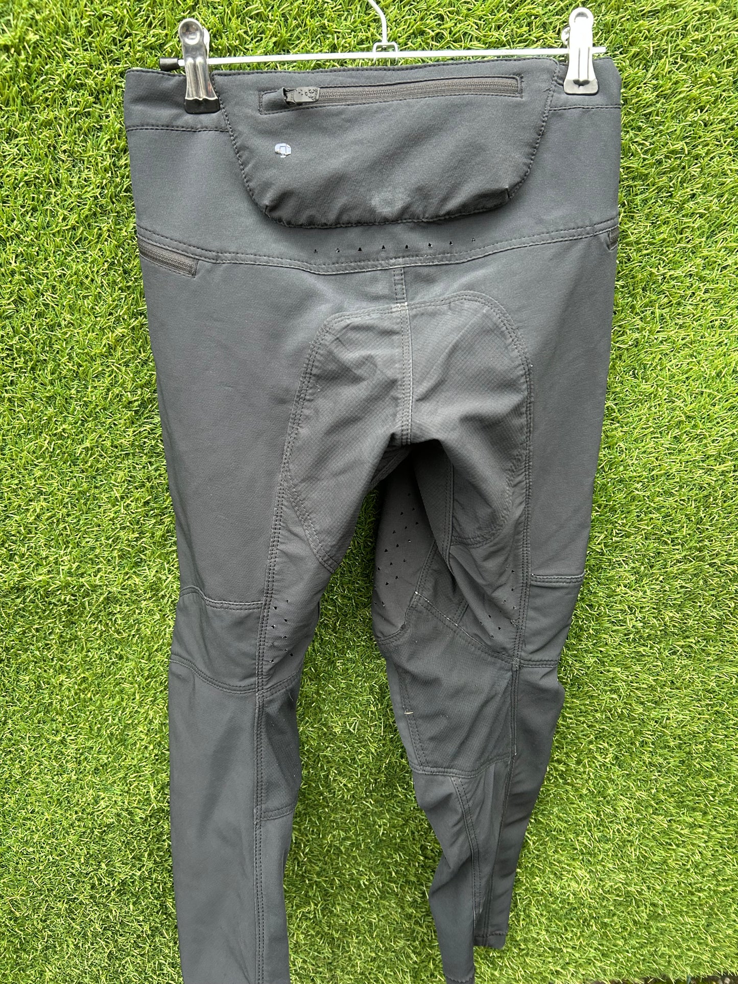 24" leatt mtb pants