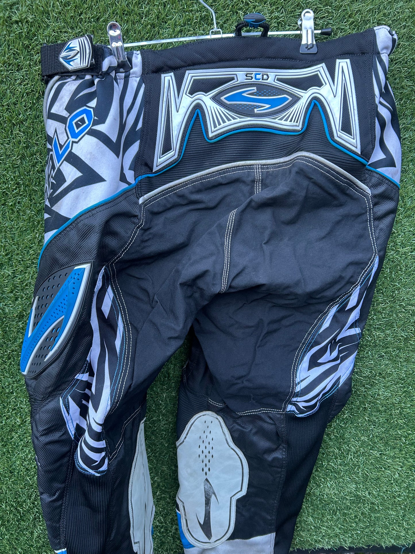 sinsalo pants 36"