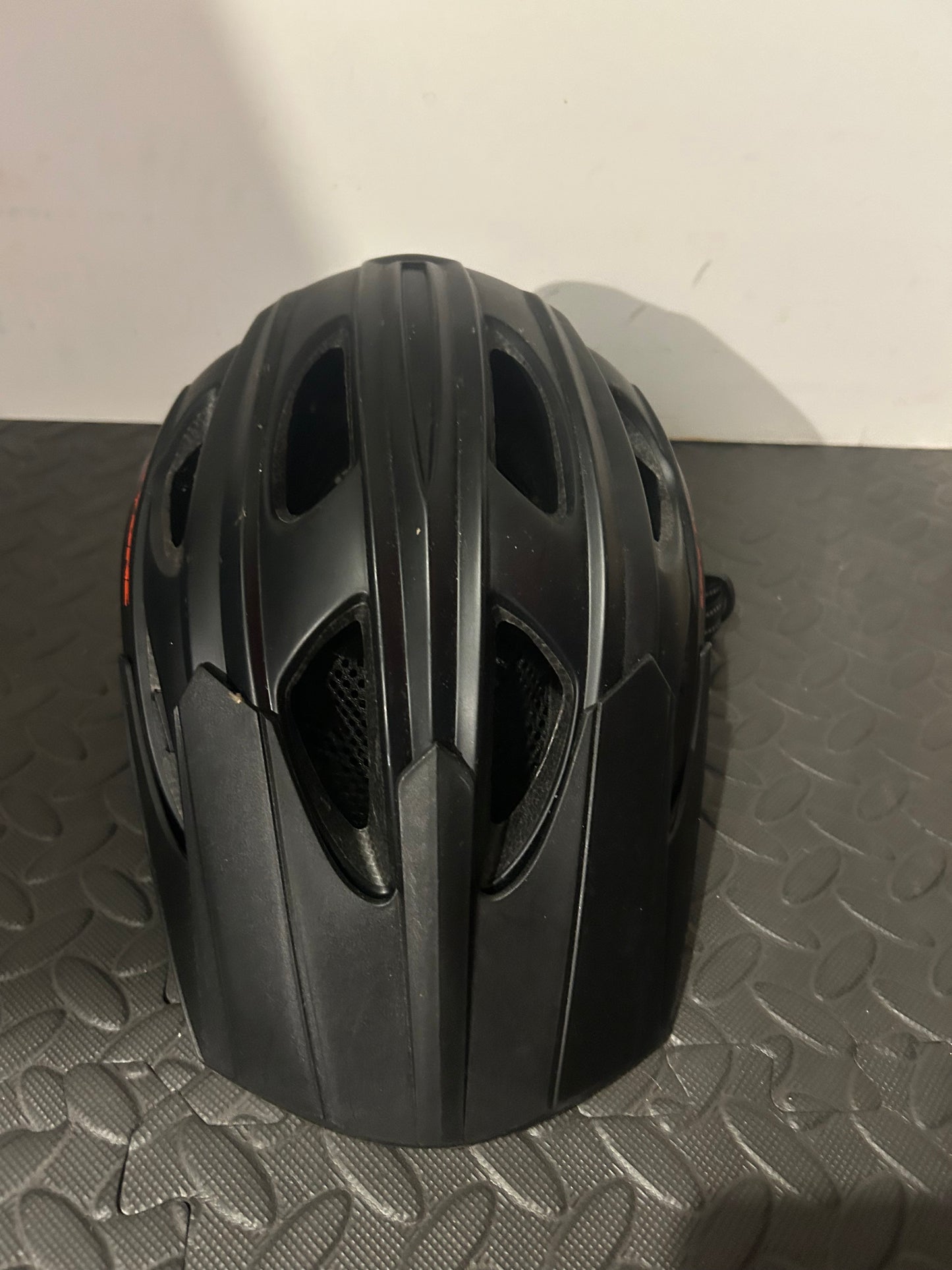On one mtb helmet 55-59cm