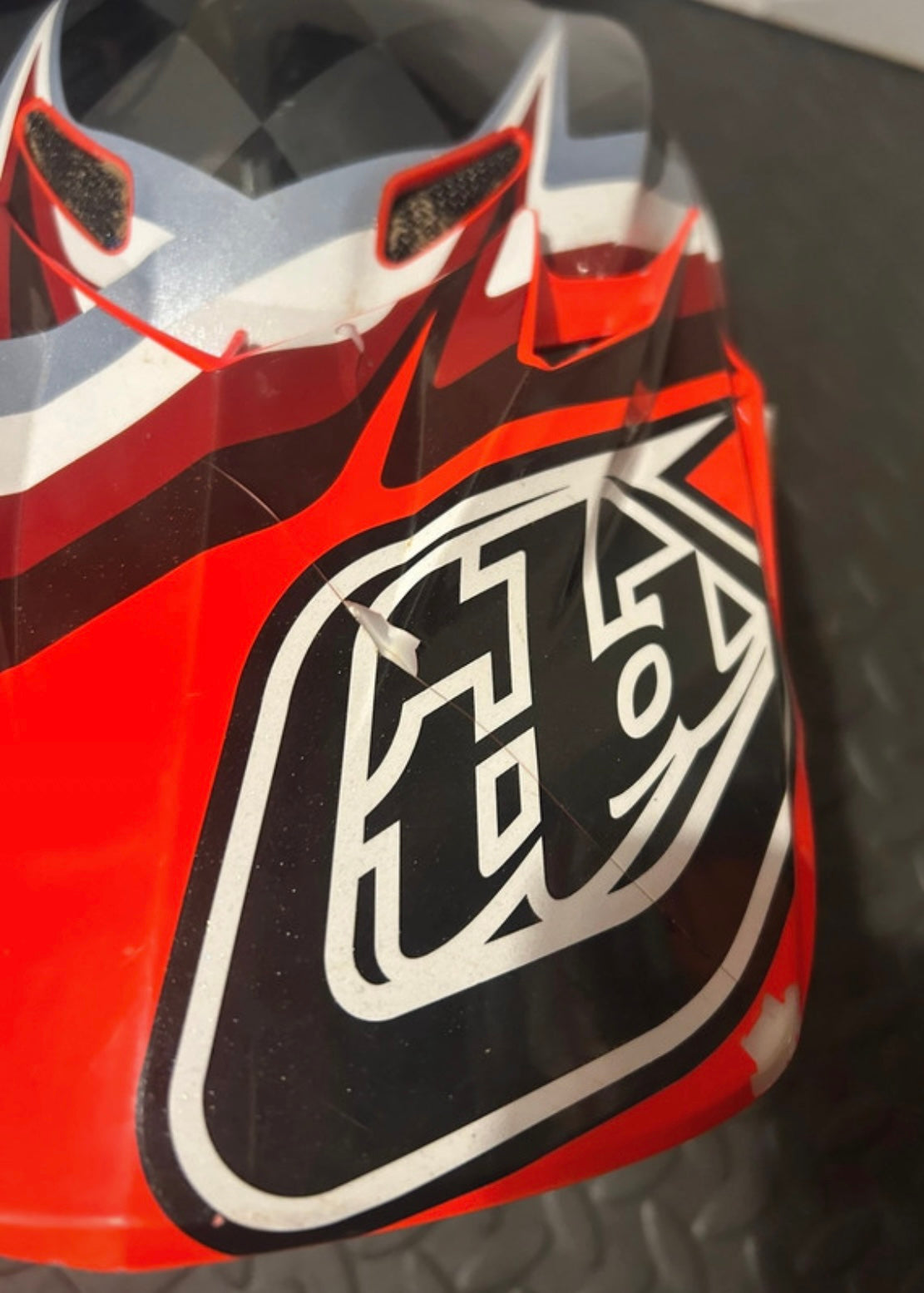 Troy Lee helmet YM