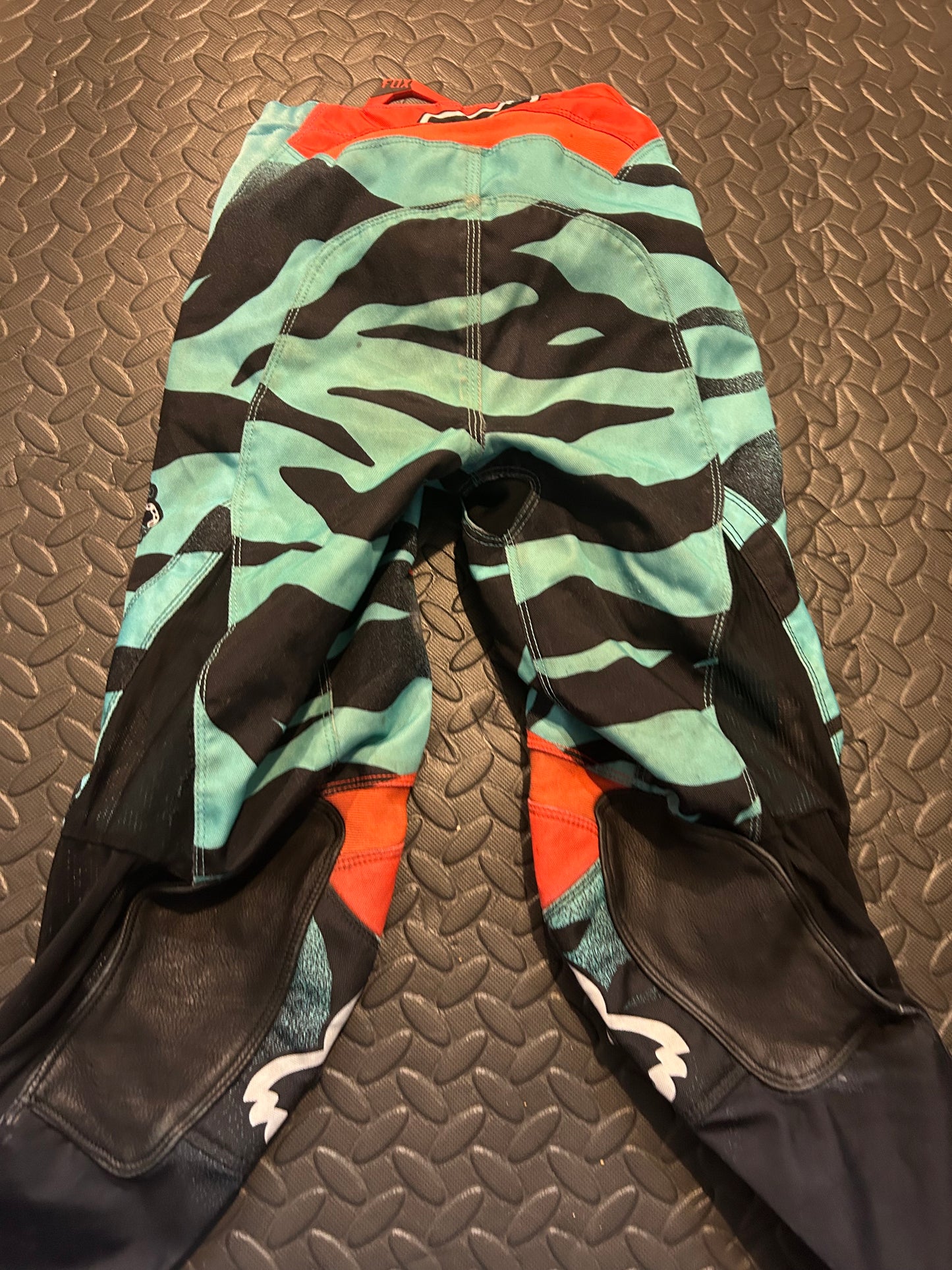 Fox pants 26”