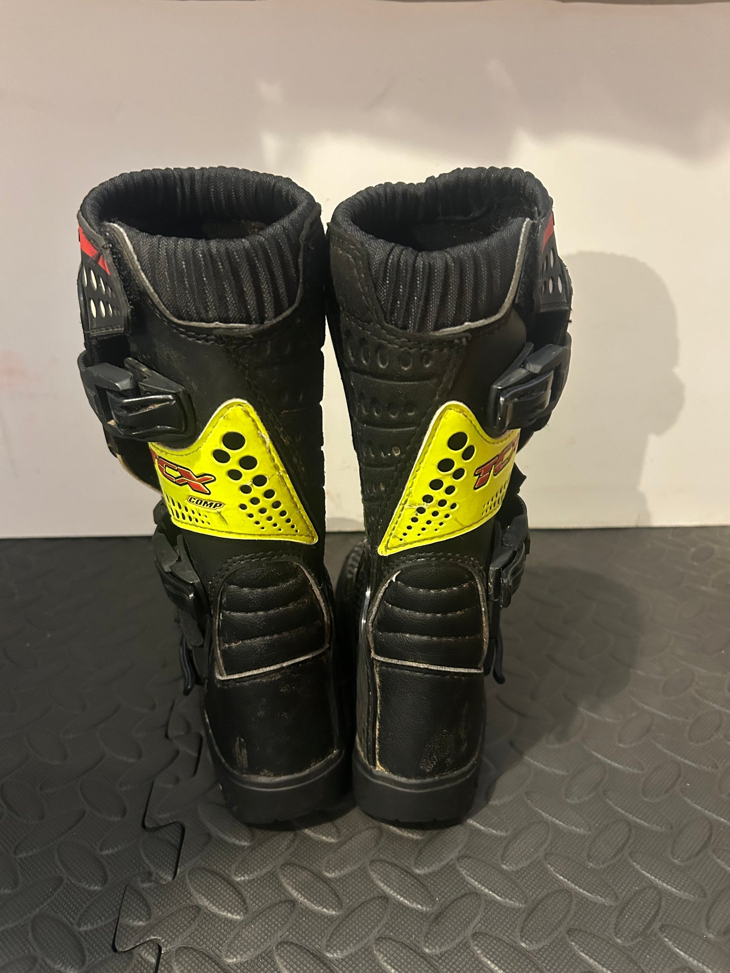 Tcx kids boots size11