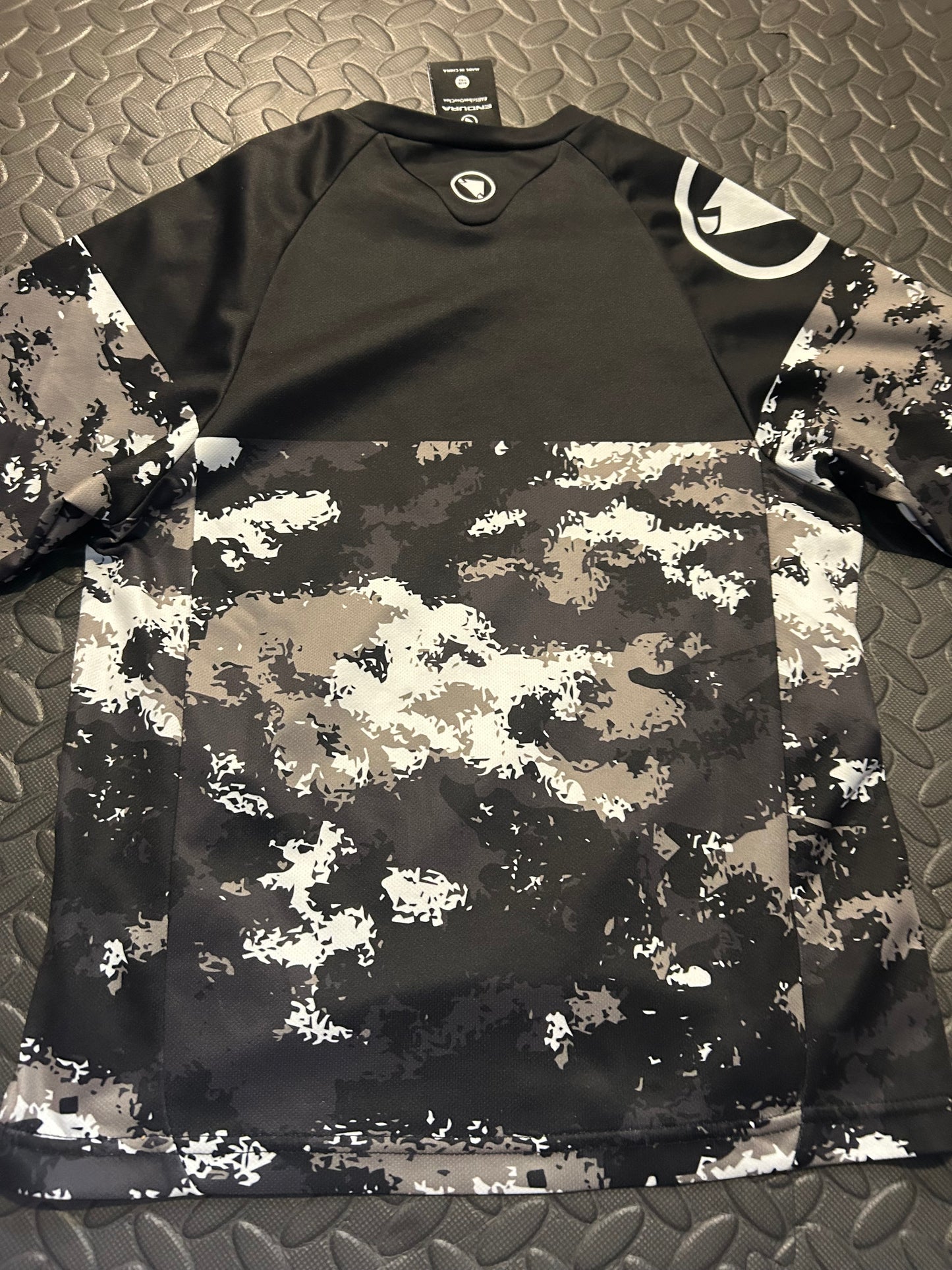 Endura jersey 9-10