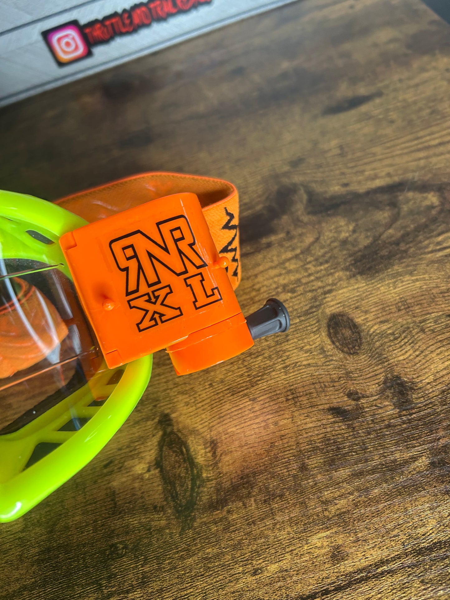 Rip n Roll goggles Pre-Owned