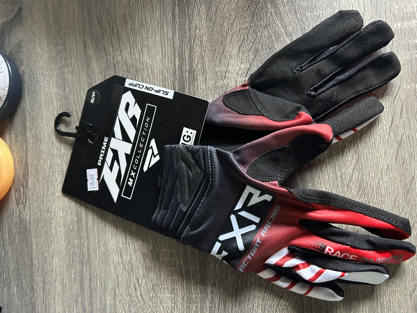new fxr gloves small
