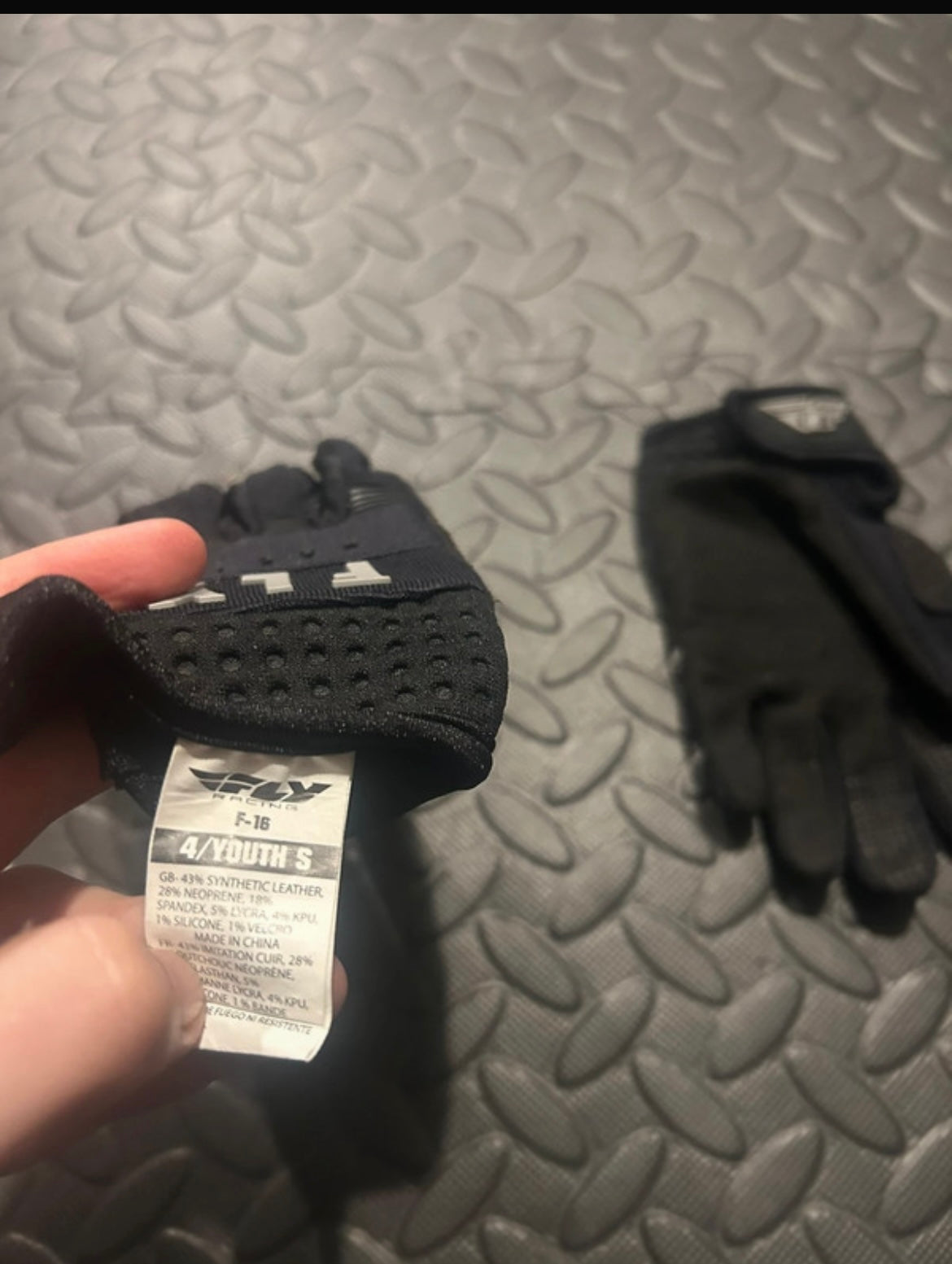 Fly gloves YS