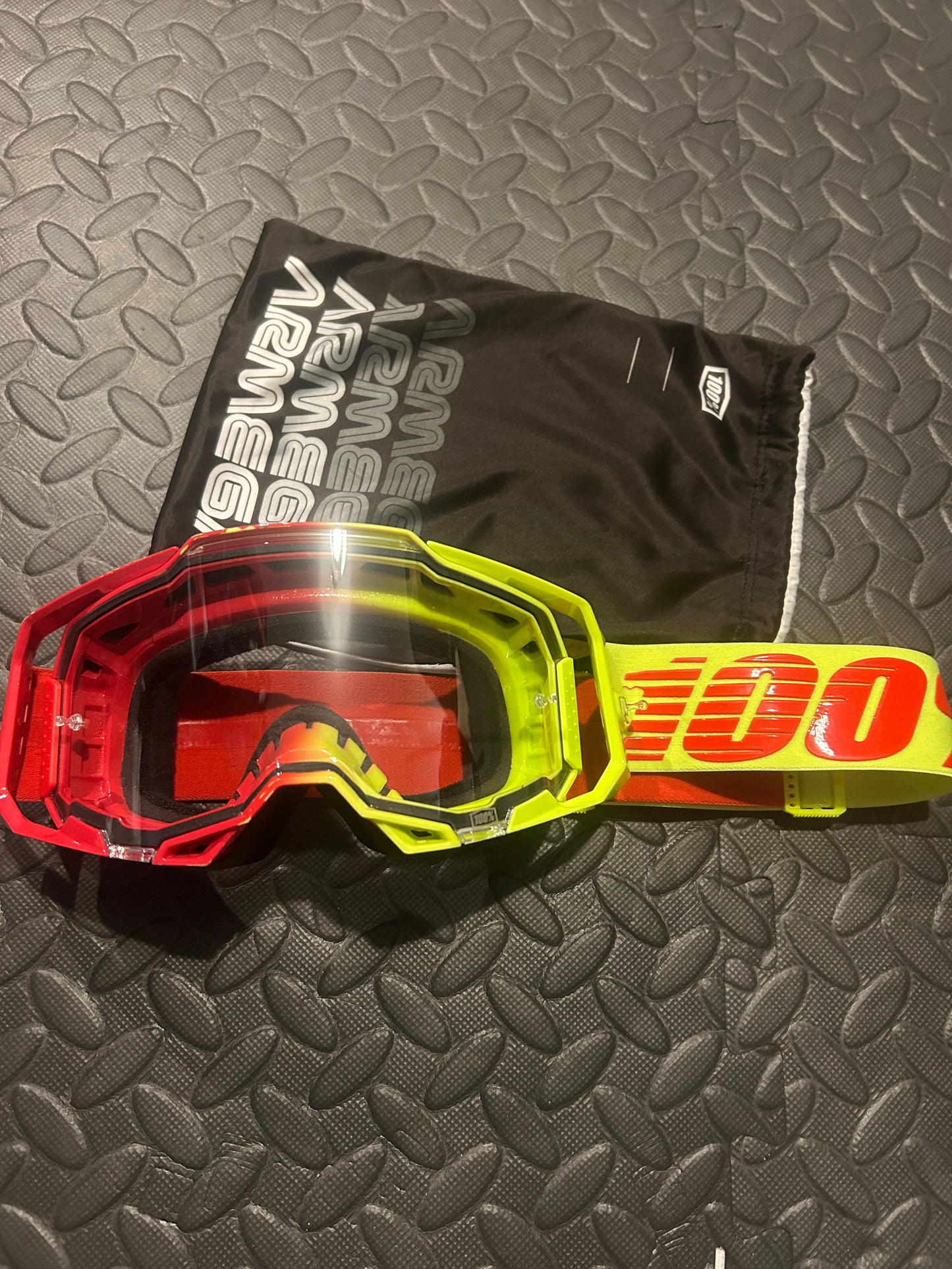 100% armega goggles