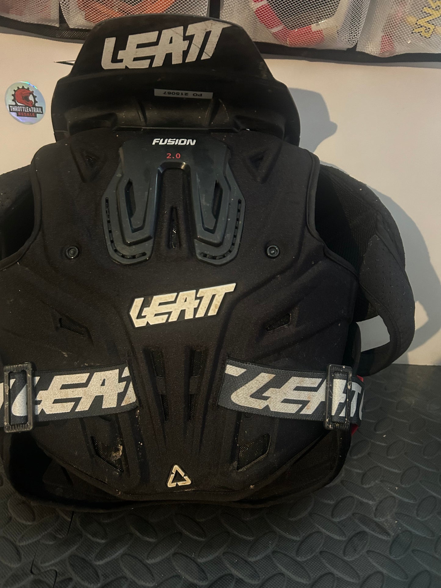 Leatt fusion 2.0 neck brace & body armour