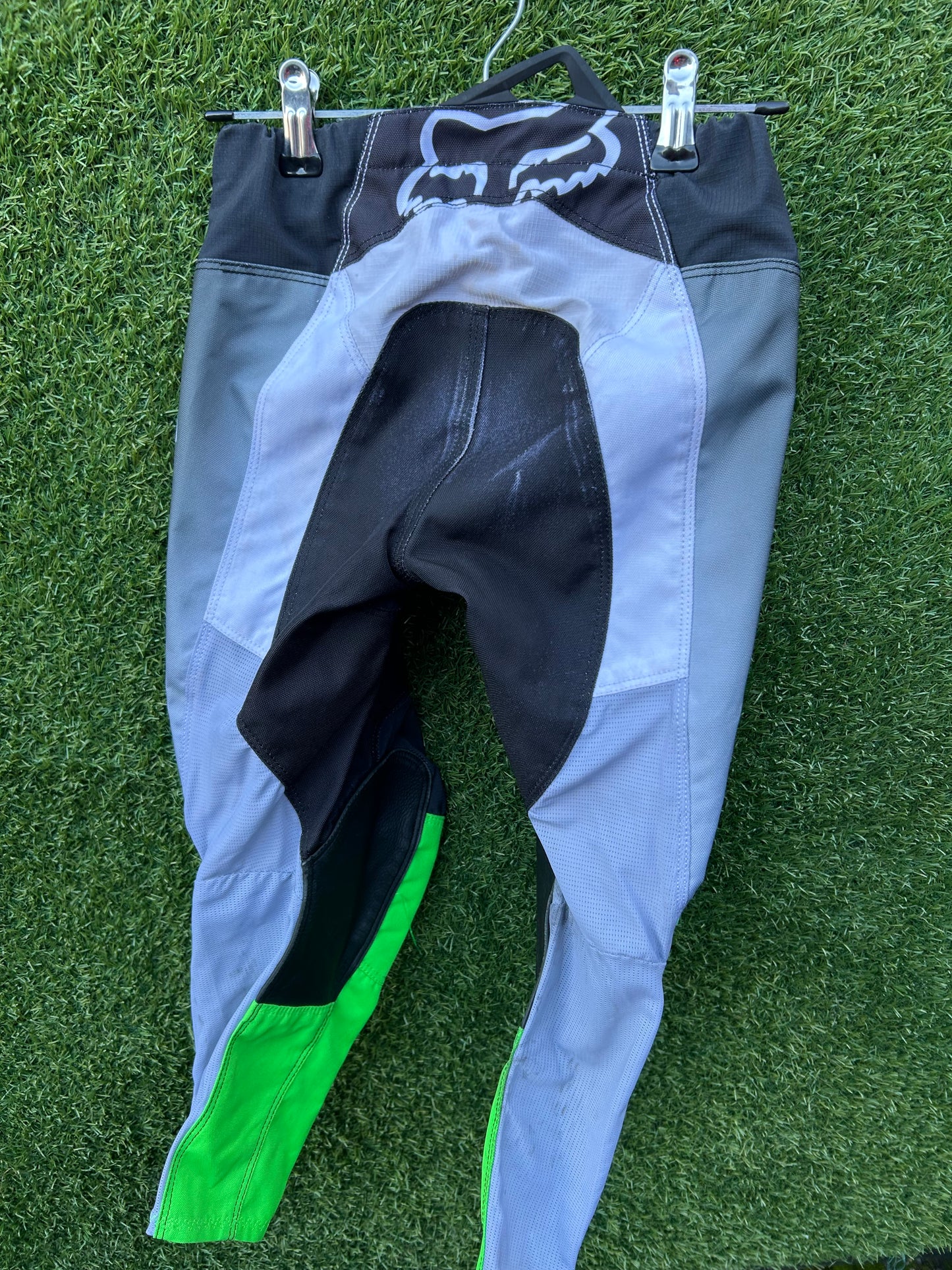 fox pants 22"