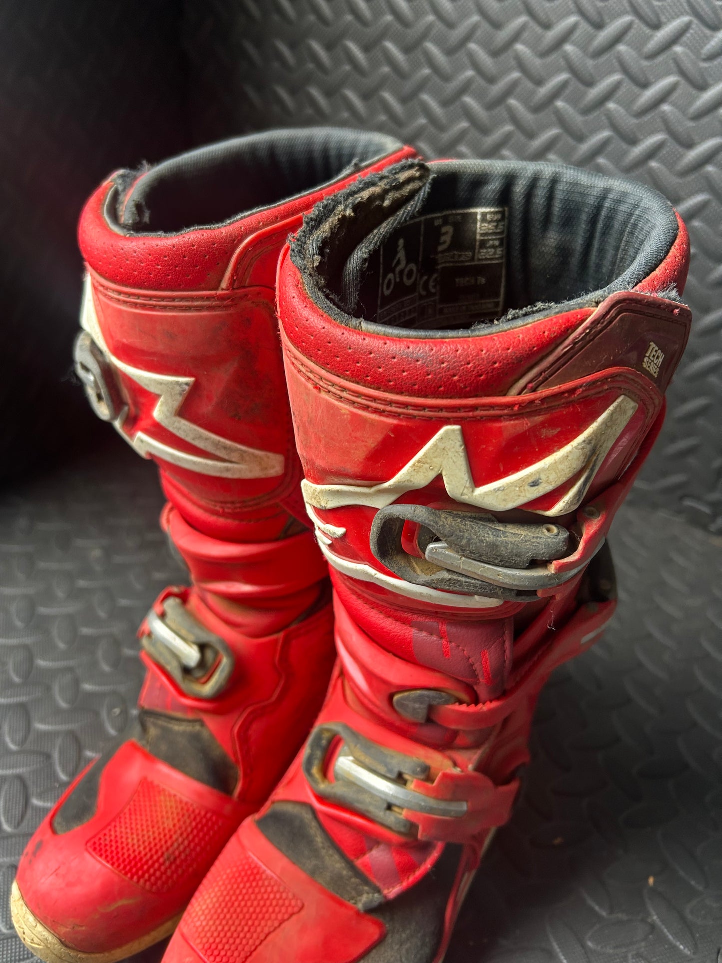 Alpinestars tech 7 uk 2