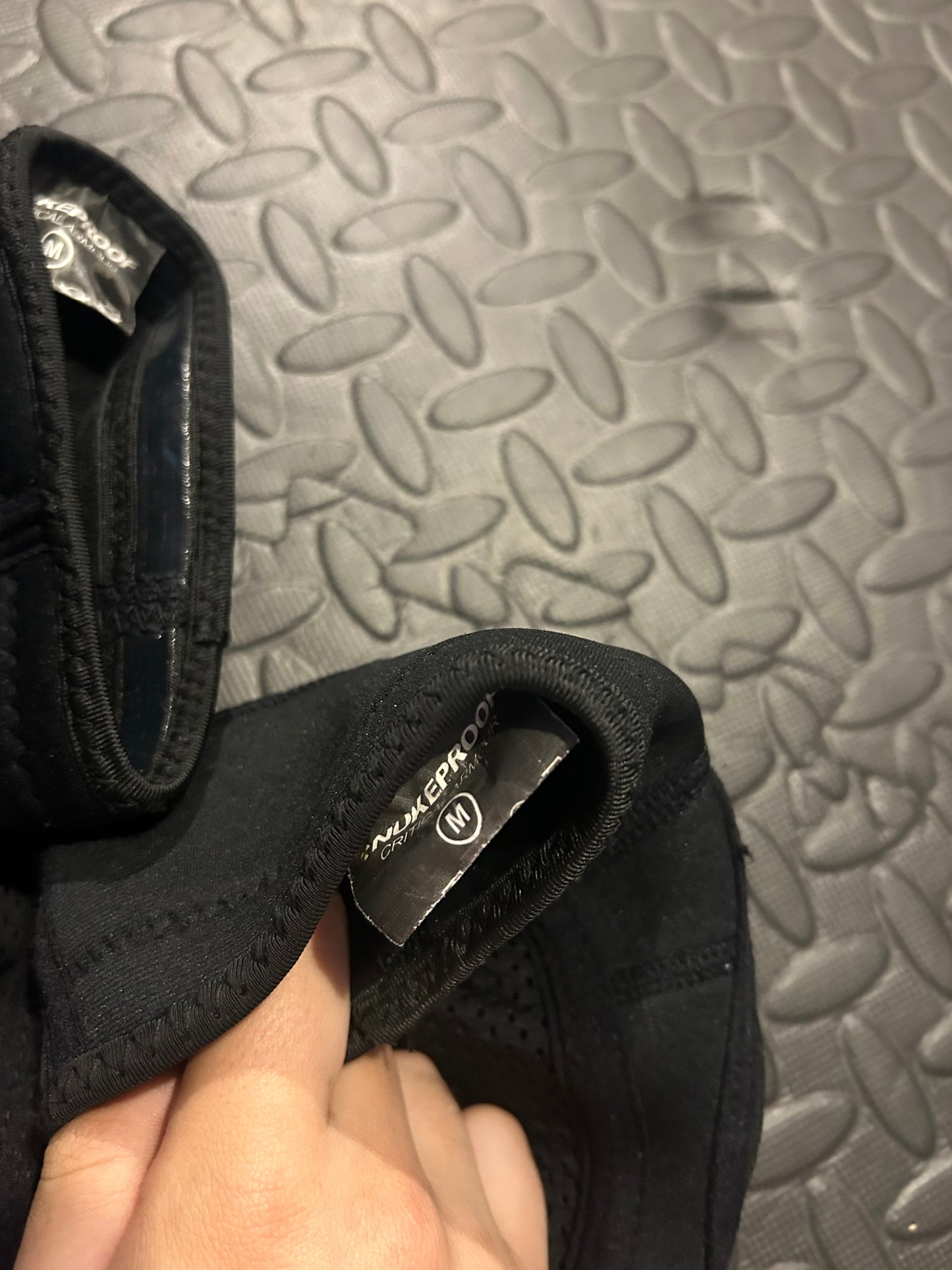 Nukeproof knee pads M