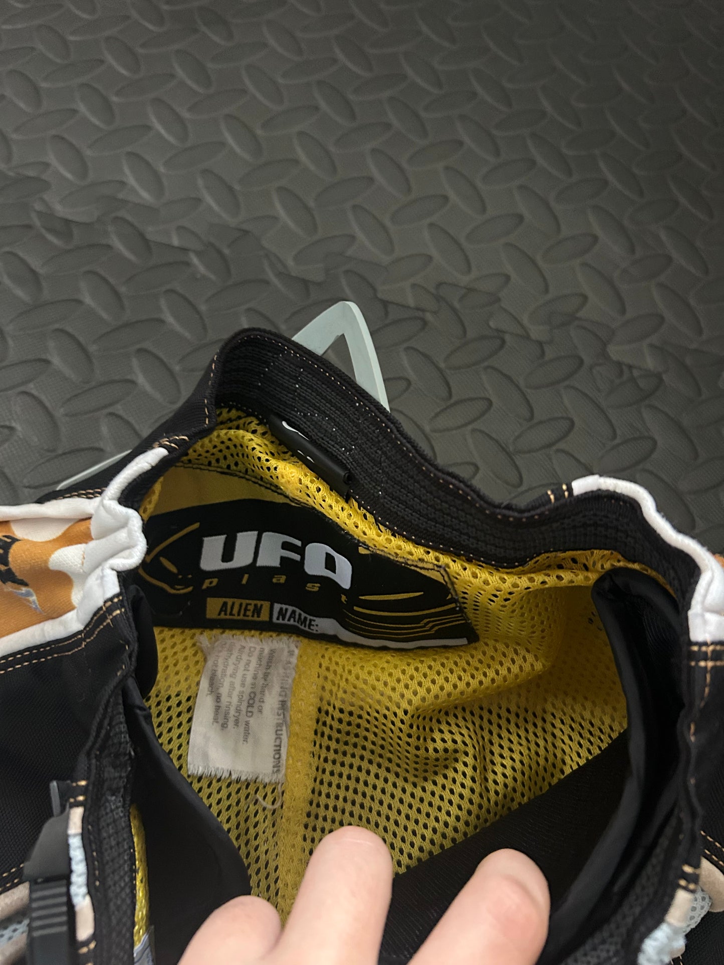UFO pants 26”