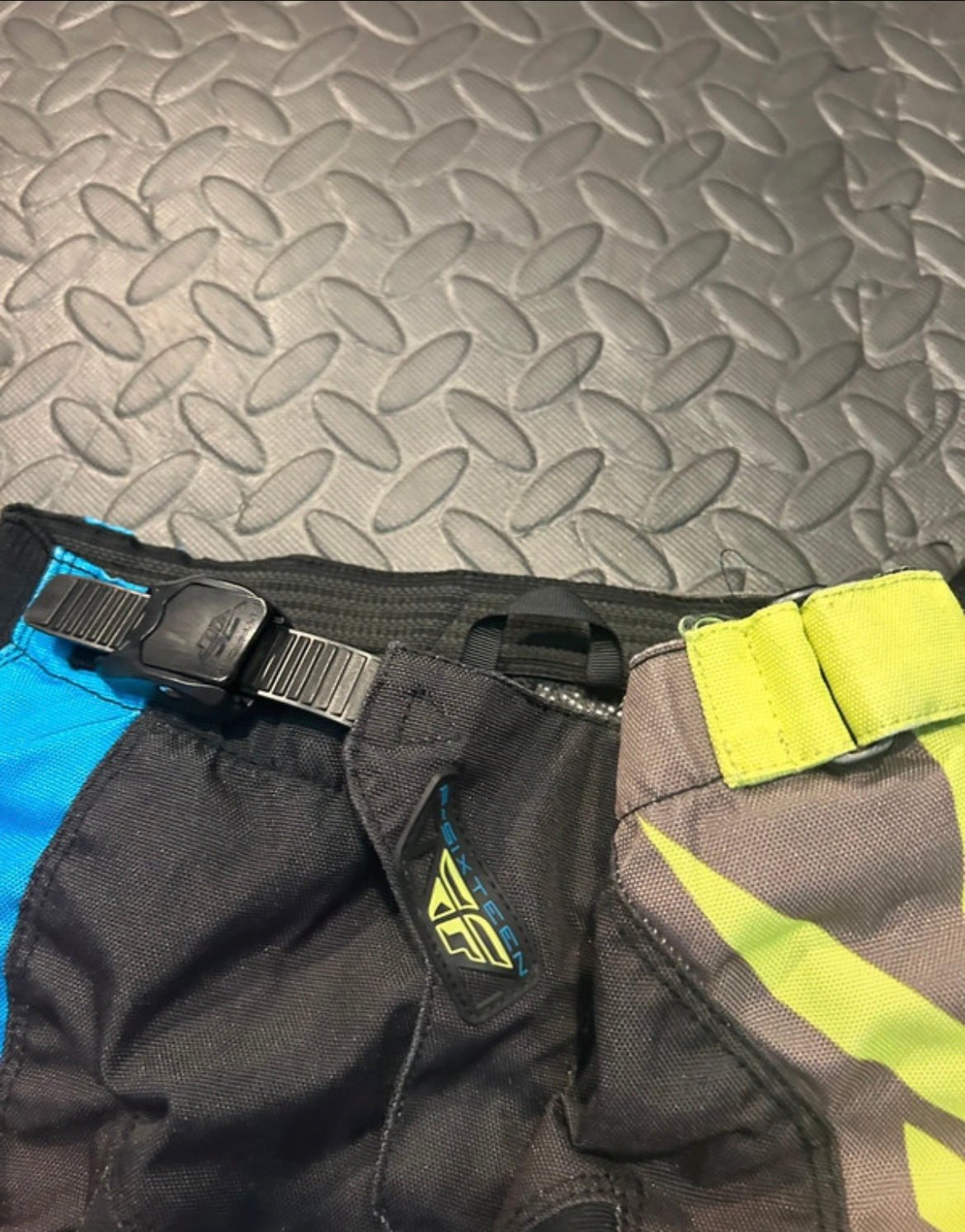 Fly kit