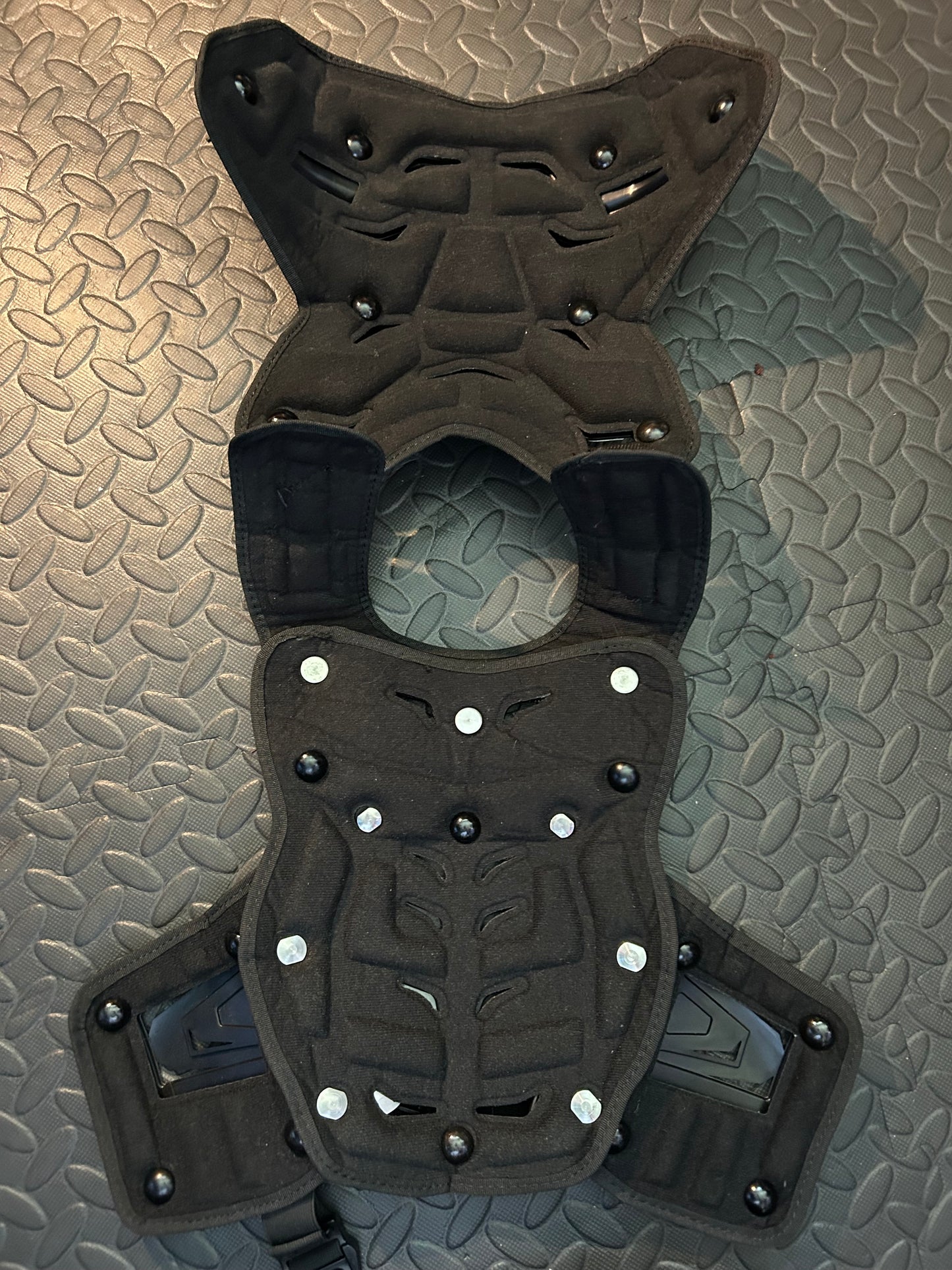 Polisport chest protector YS