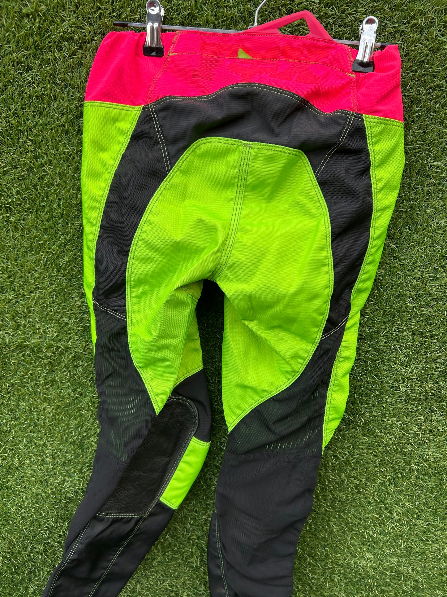 fox pants 26"