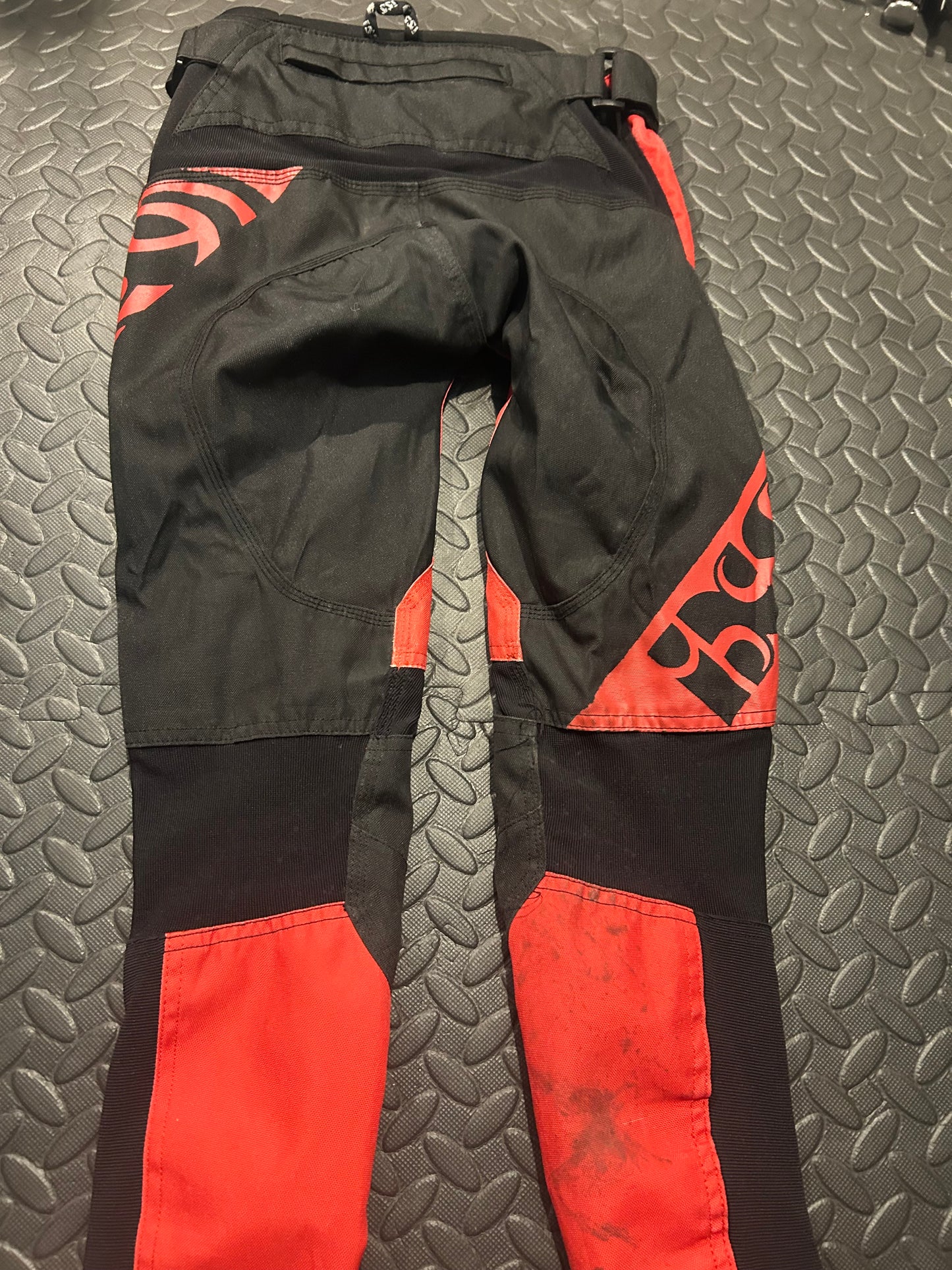 Ixs pants 26”