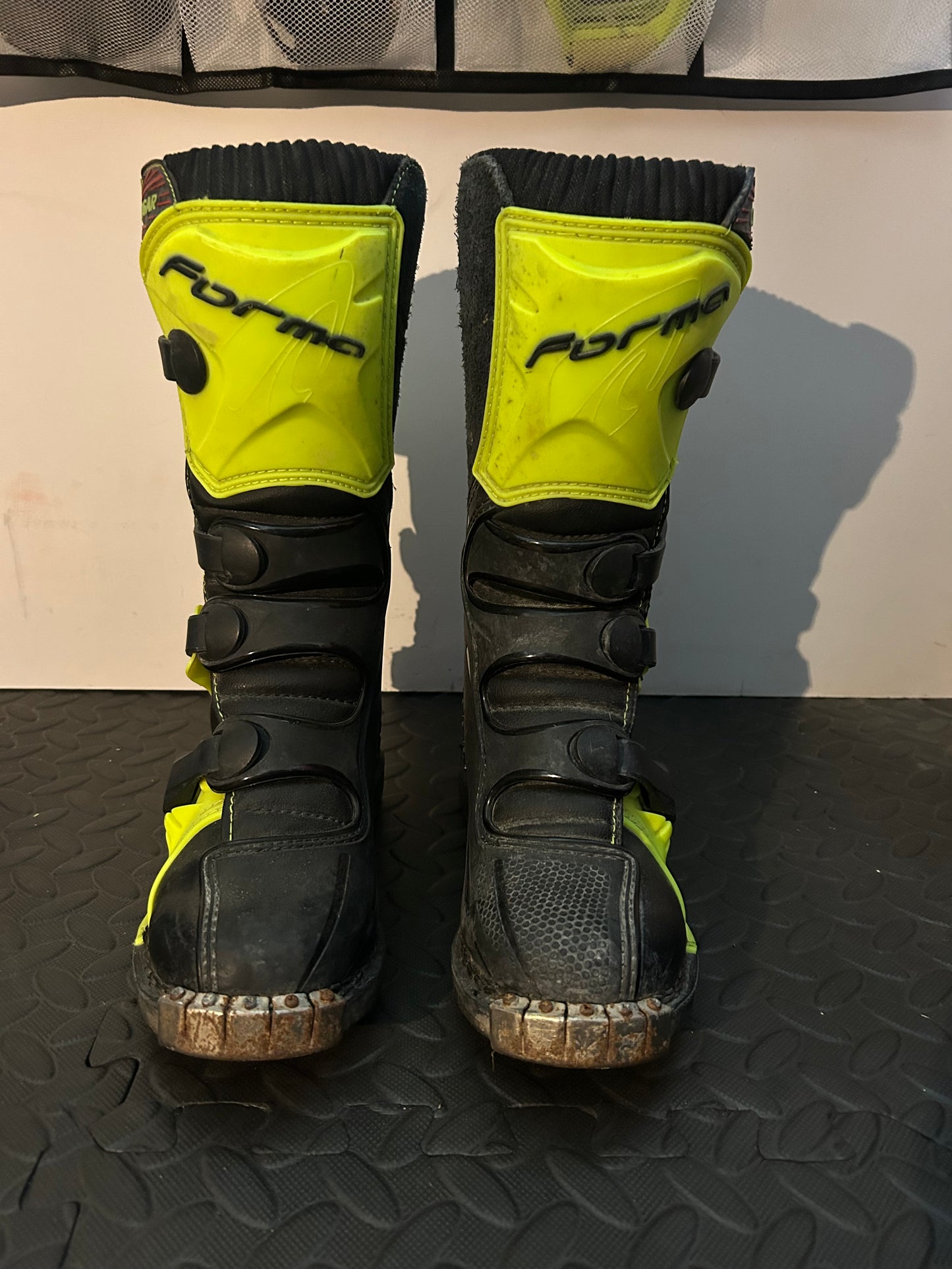 Forma boots UK3