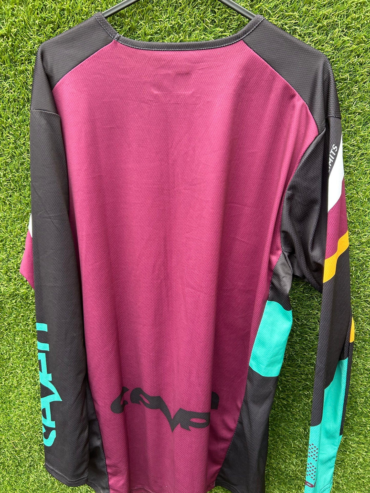 seven jersey medium