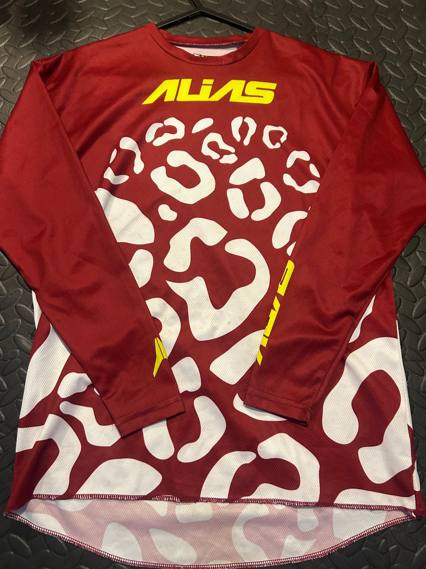 Alias jersey YL