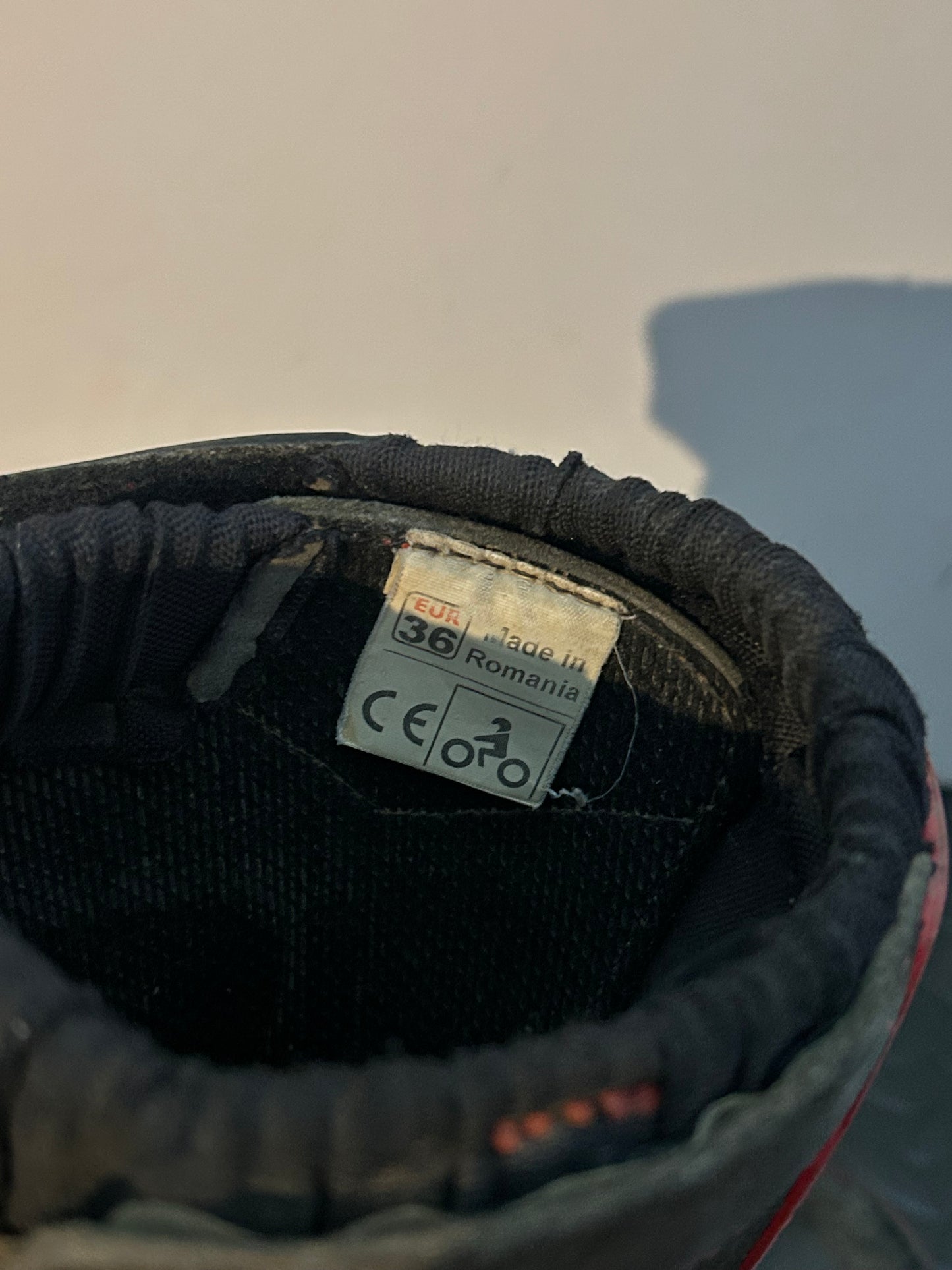 Forma trials boots UK4