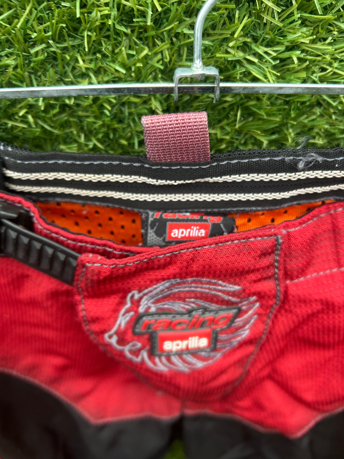 aprilla pants 26"