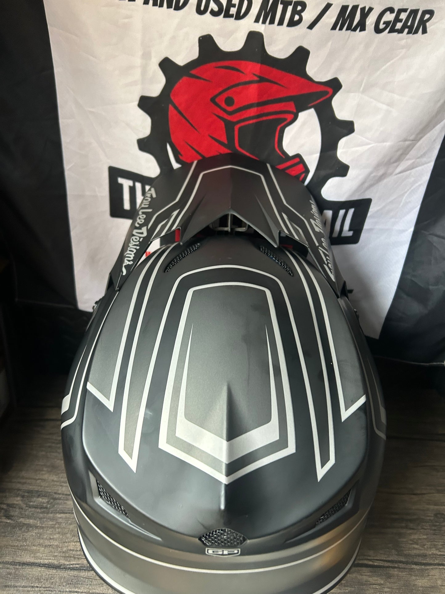 NEW troy lee designs helmet 62-63cm