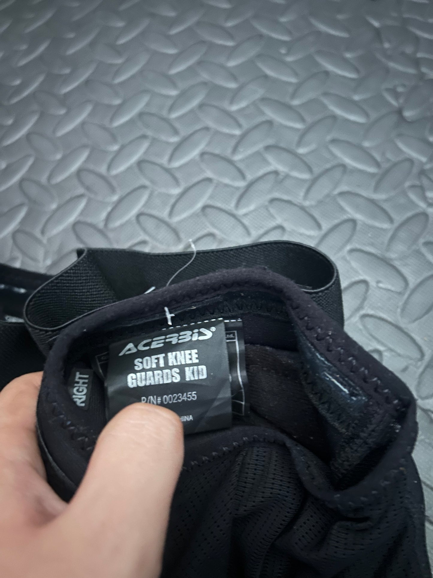 Acerbis soft knee guards youth