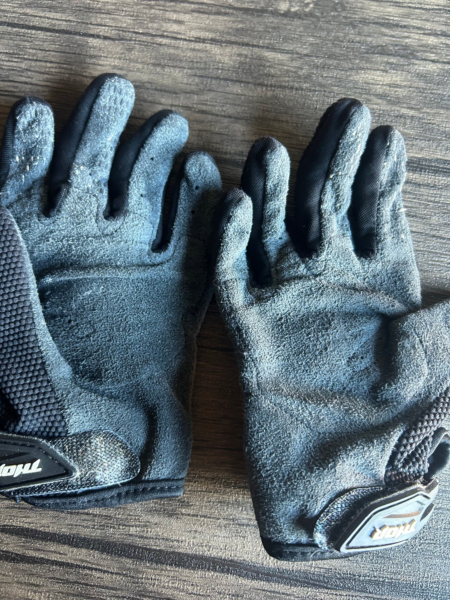 thor gloves ym