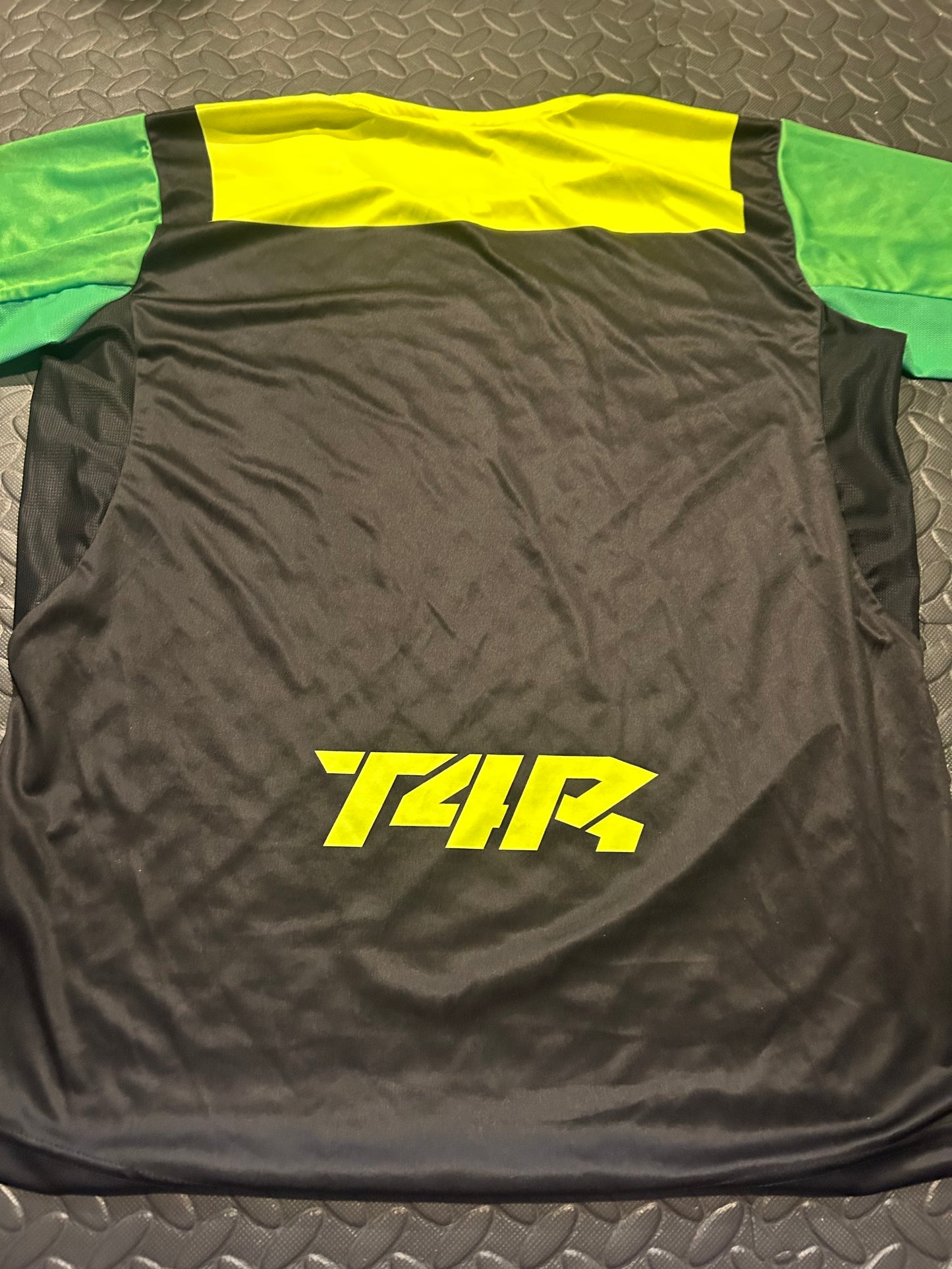 T4R jersey YXL