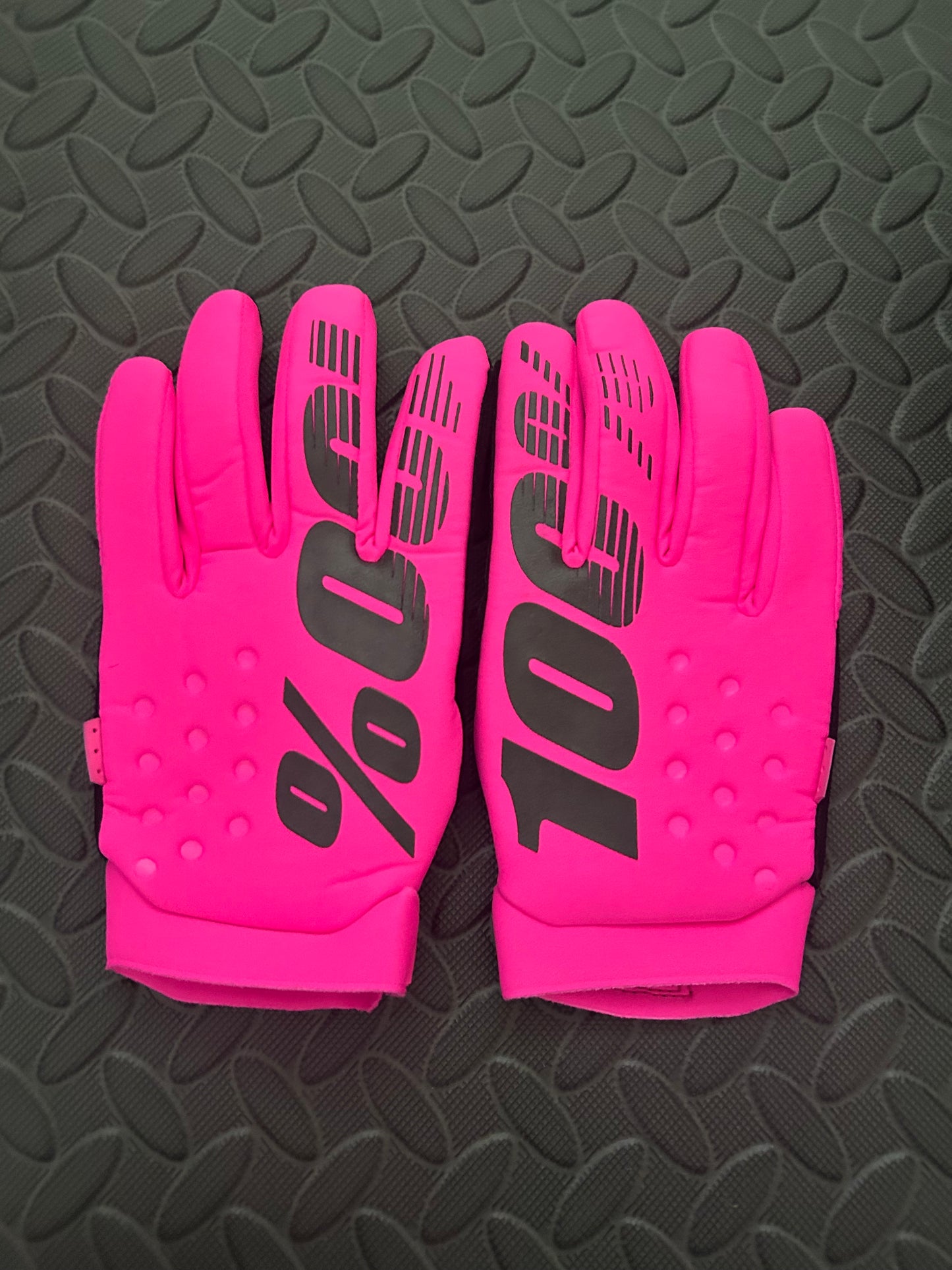 100% brisker gloves M