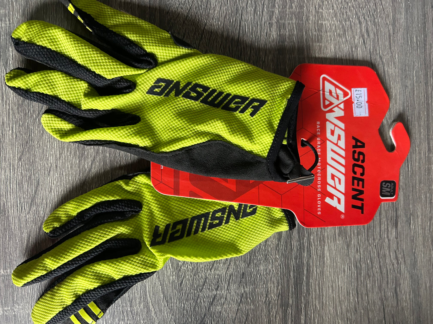 new answer gloves small