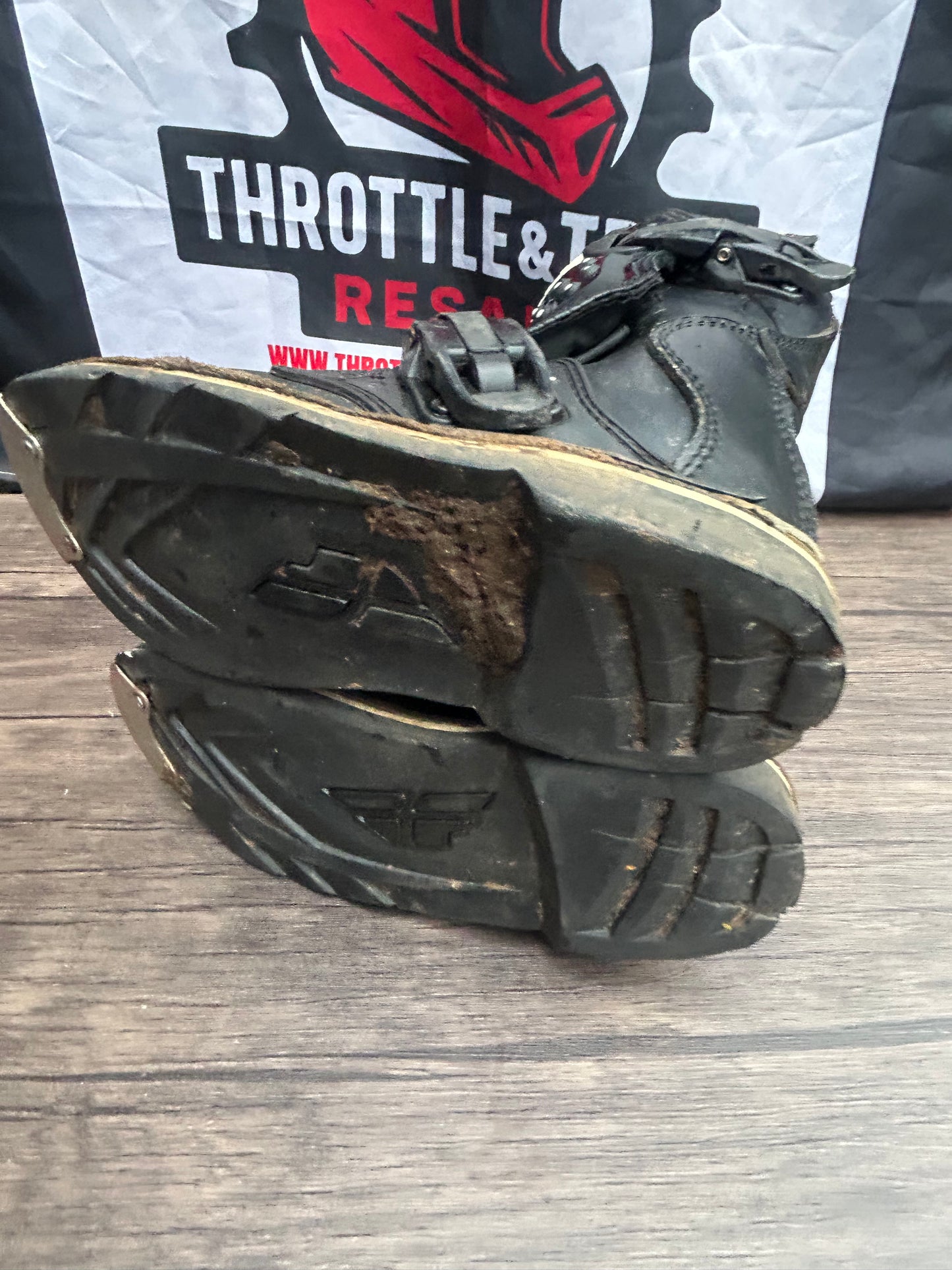 Fly boots ukj11