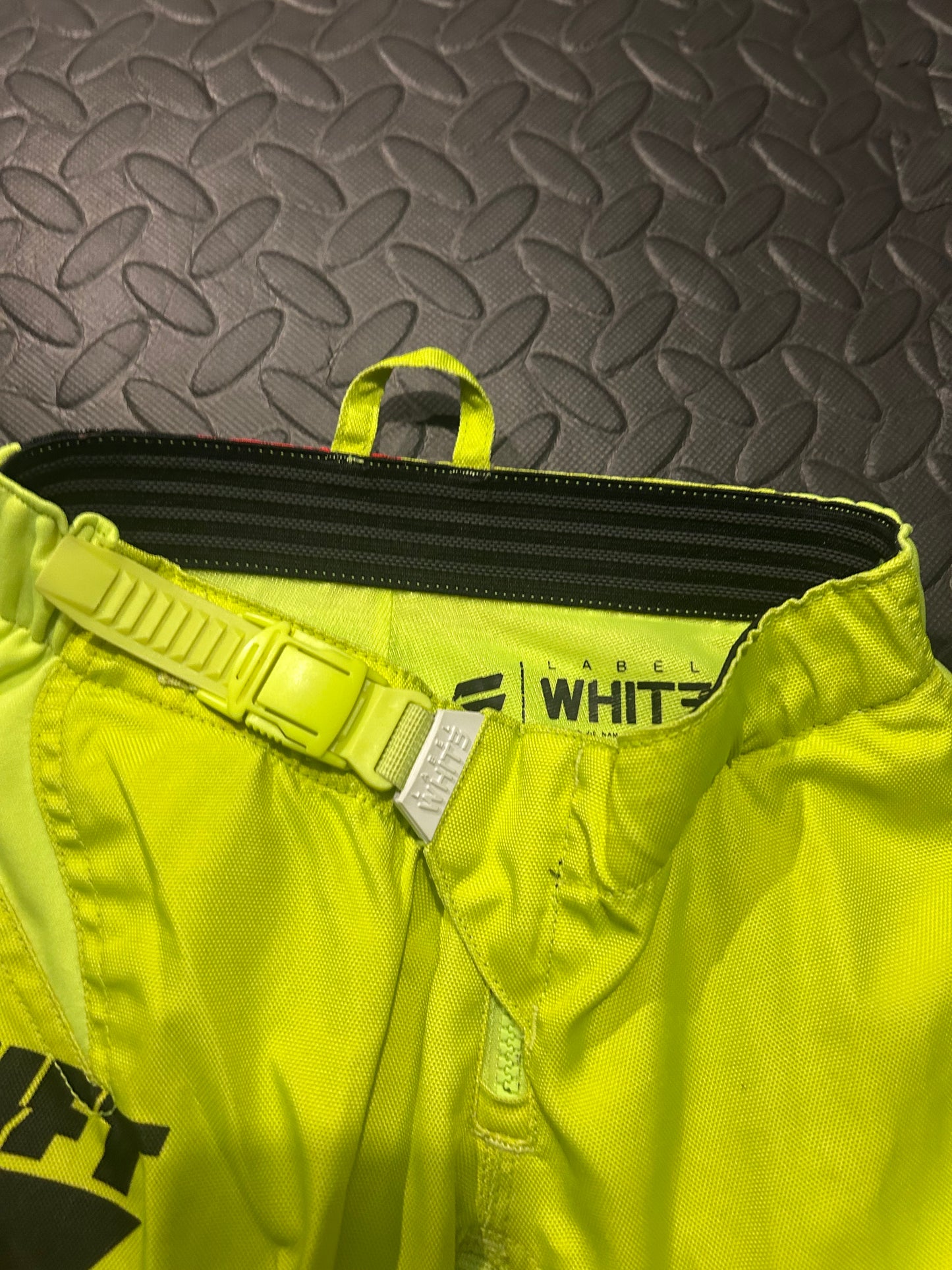 Shift pants 24”