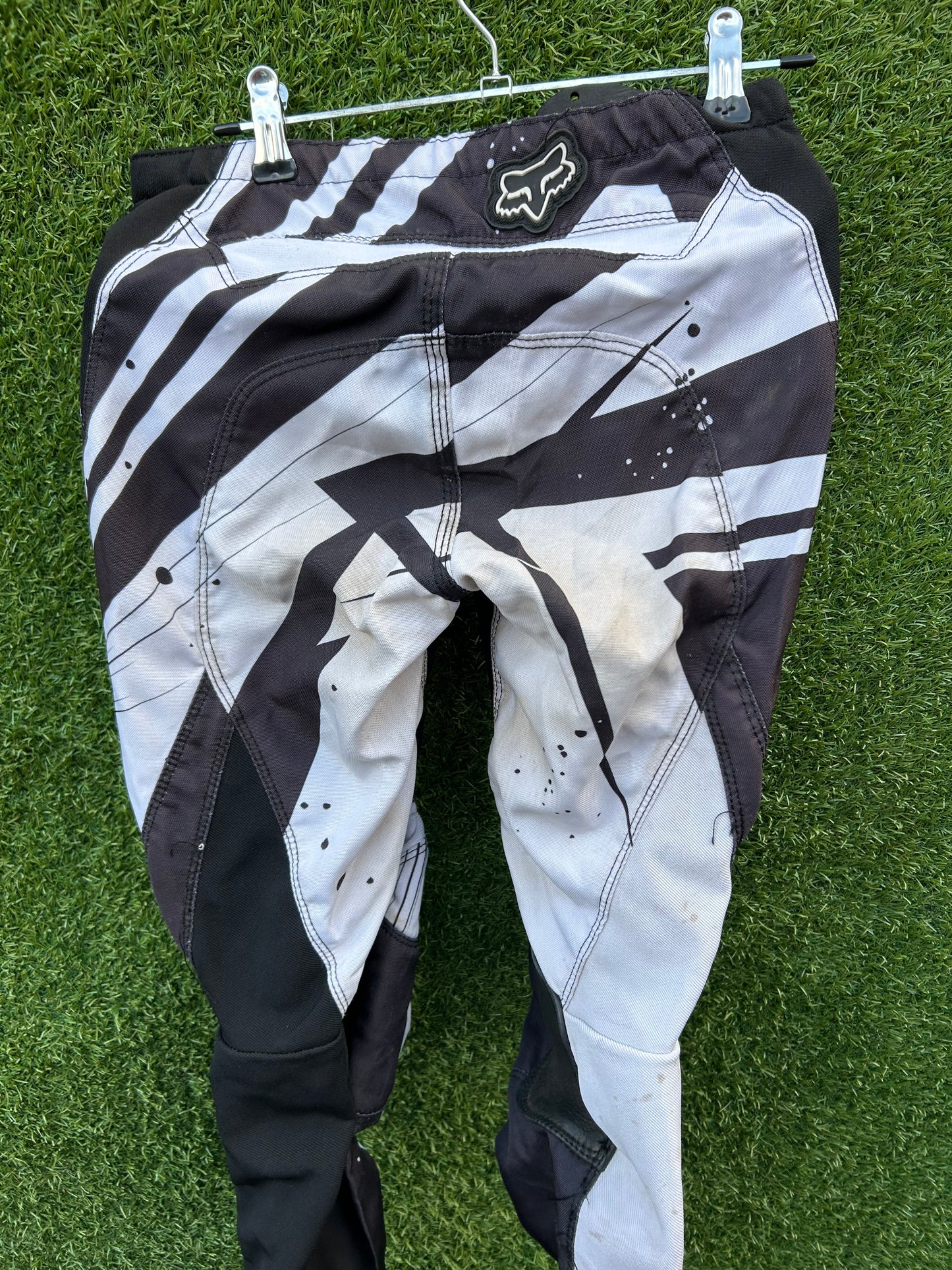 fox pants 26"