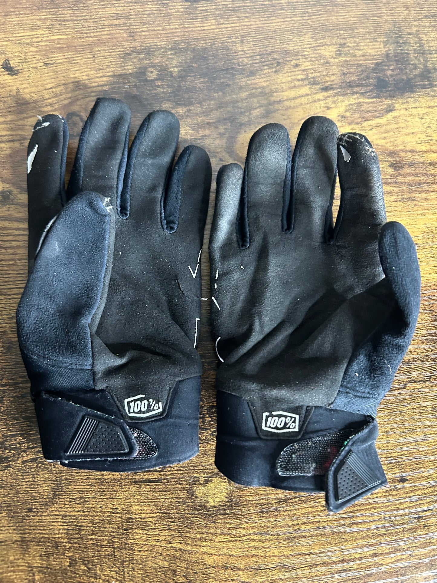 100% winter gloves ys