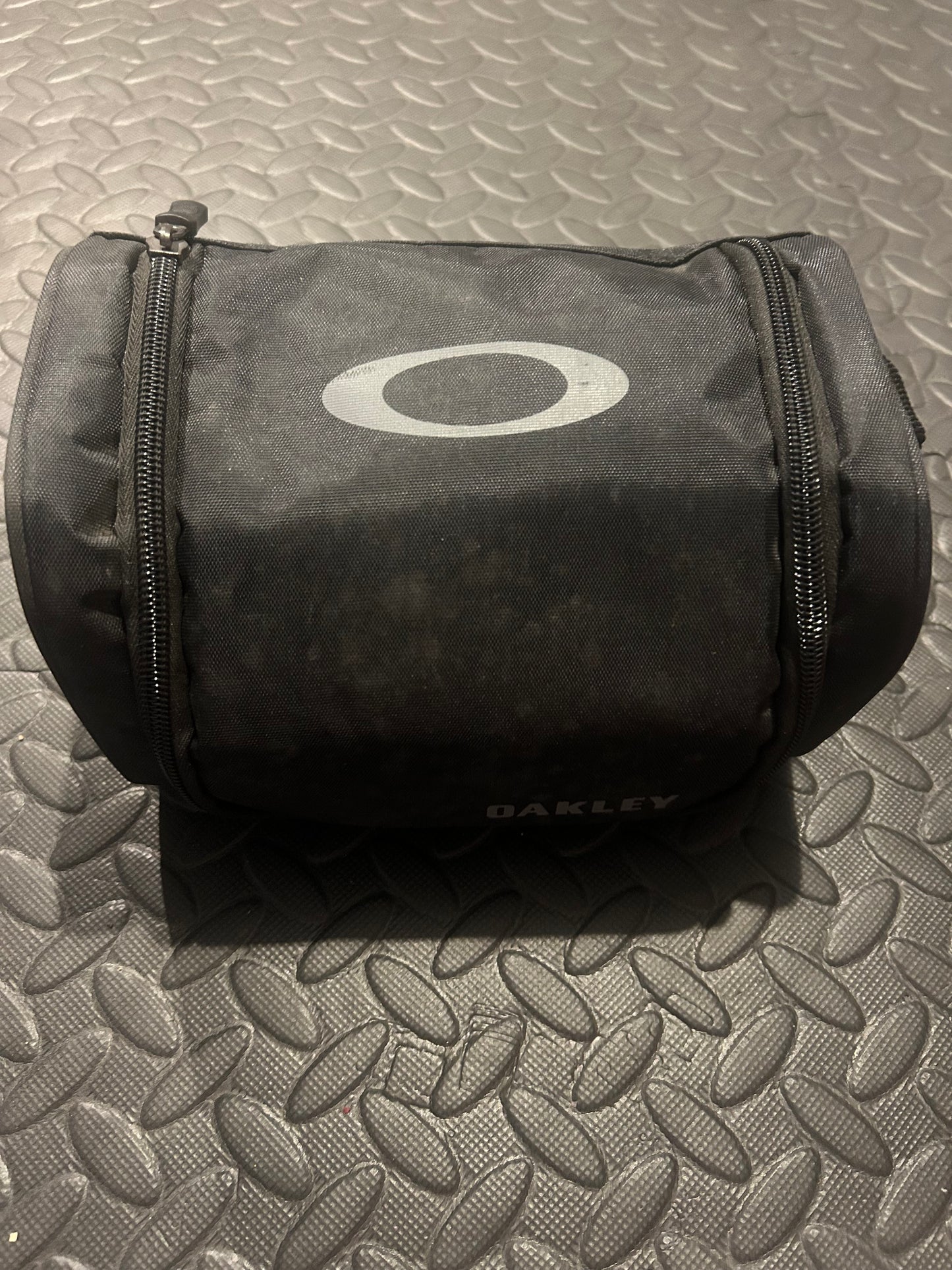 Oakley goggle bag