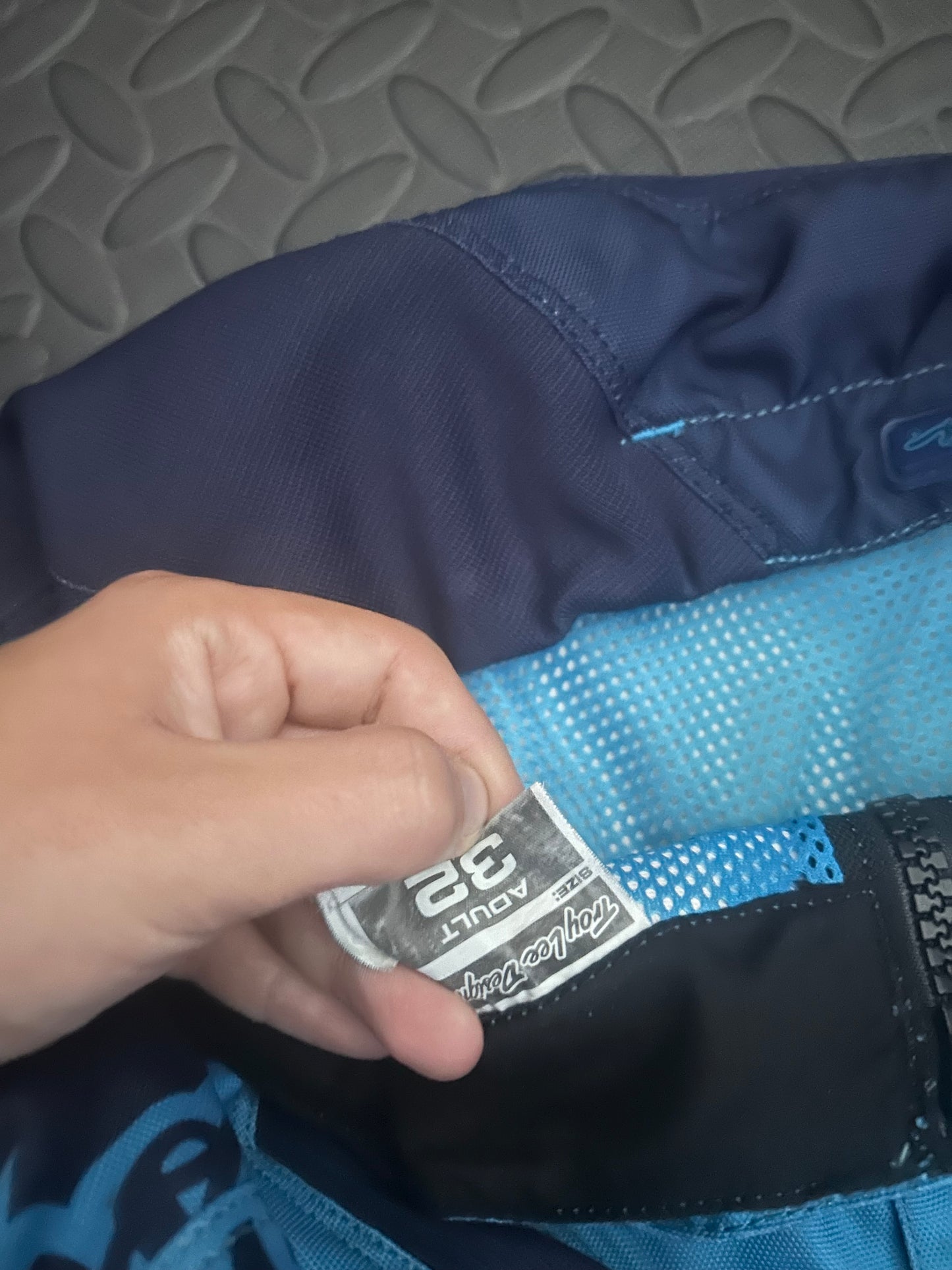 Troy Lee designs pants 32”