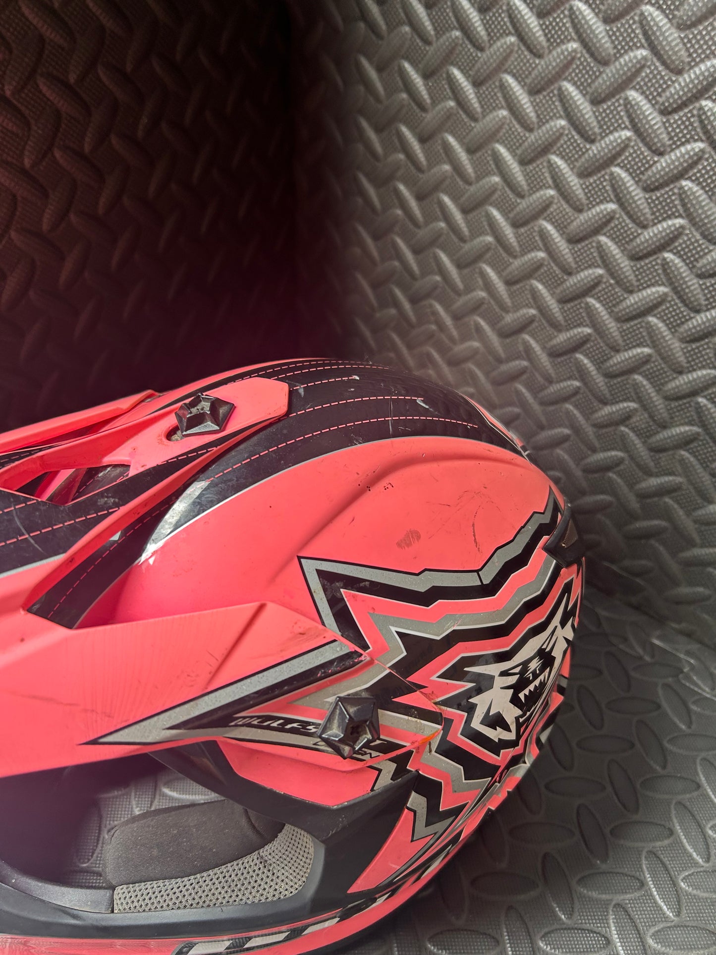 Wulfsport helmet 51-52cm