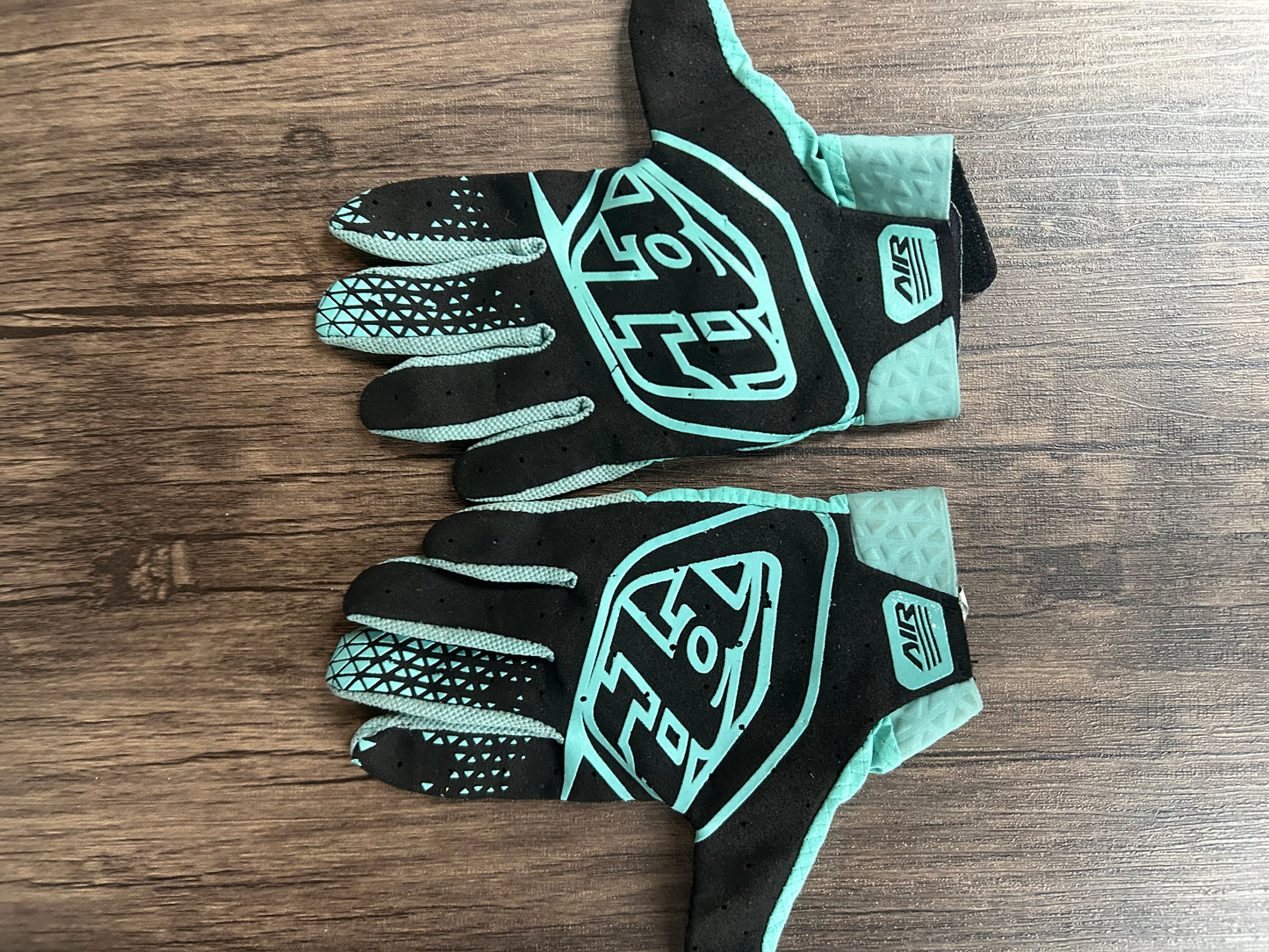 troy lee gloves small
