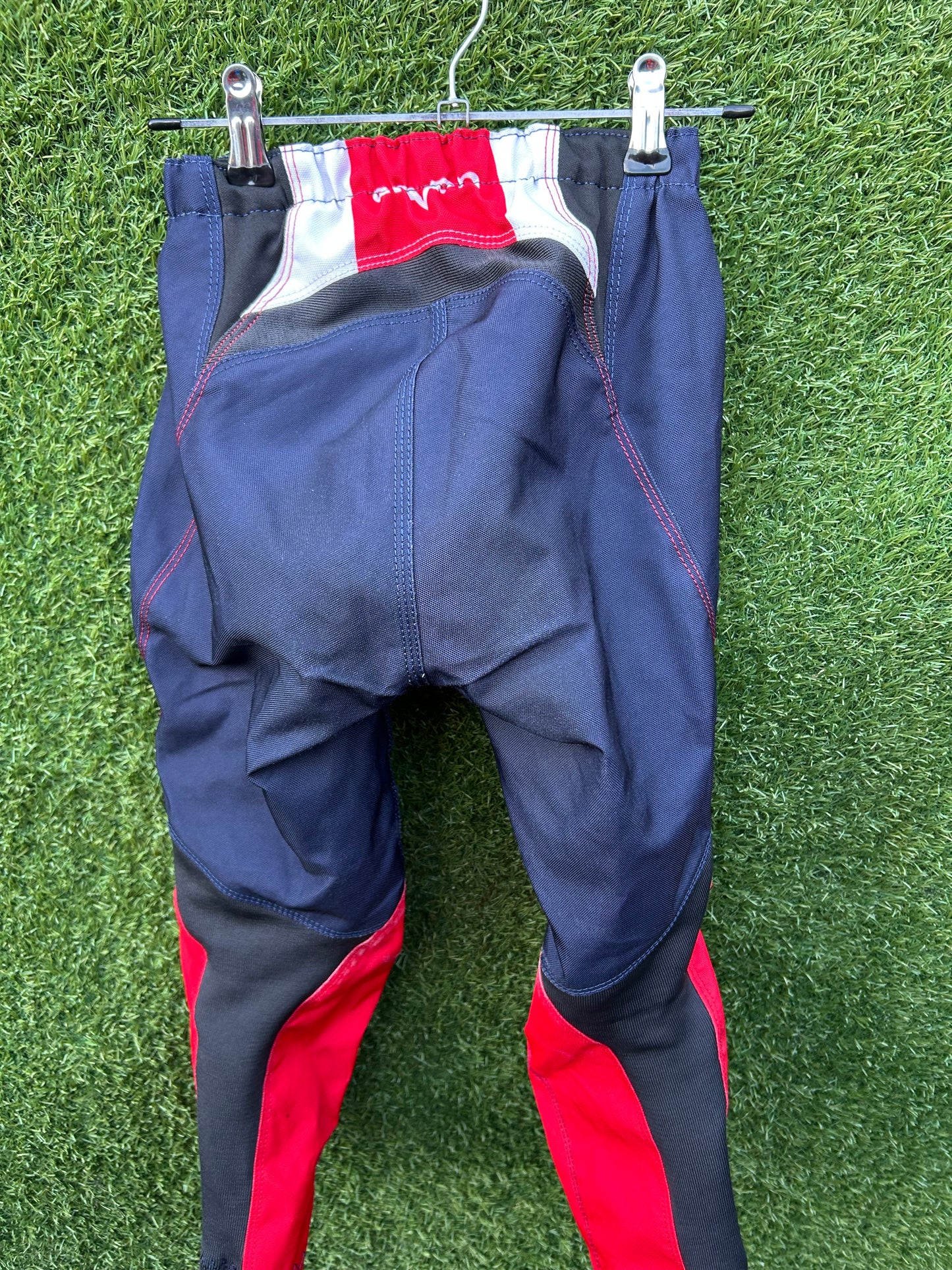 seven pants 22"