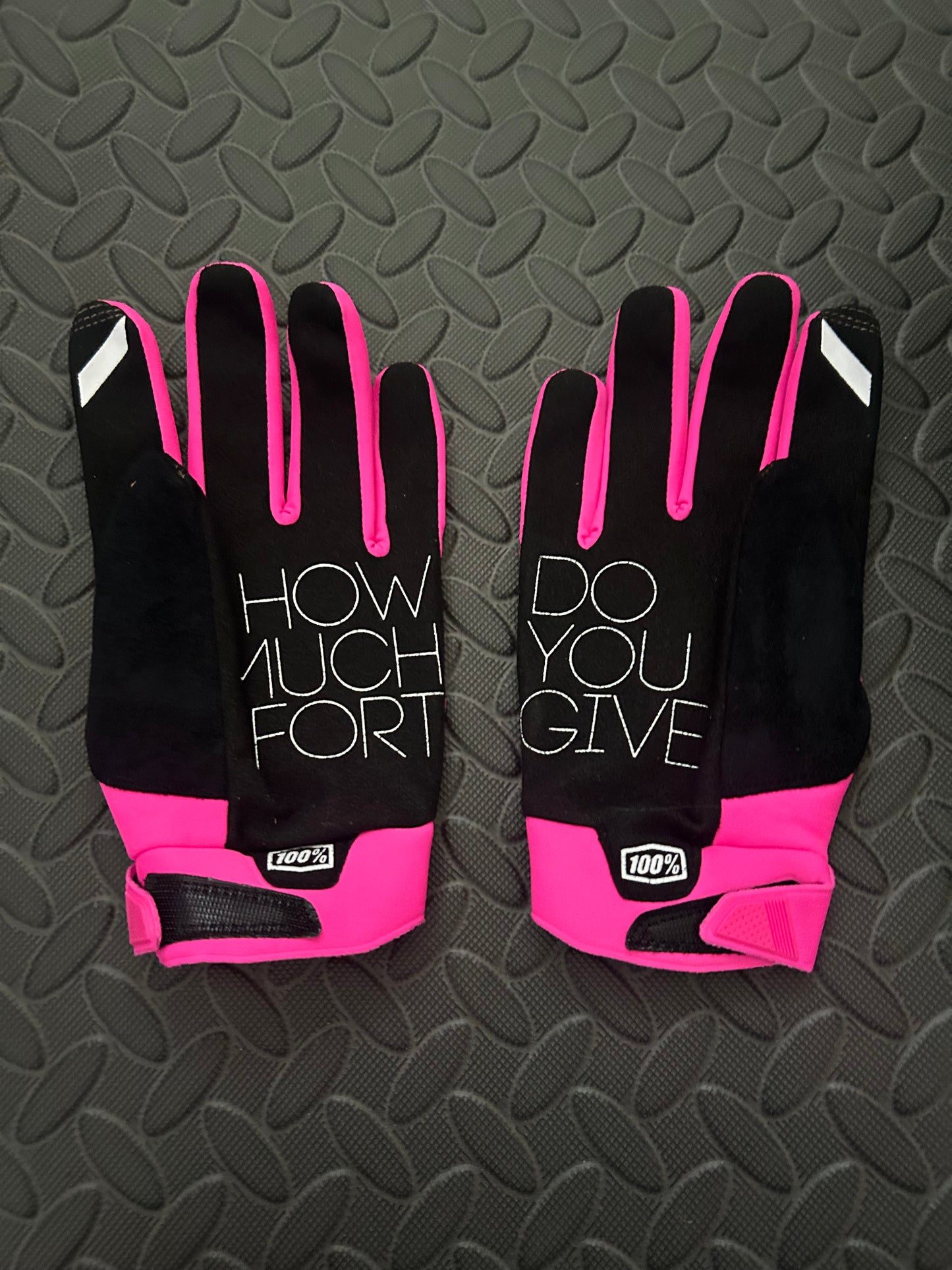 100% brisker gloves M