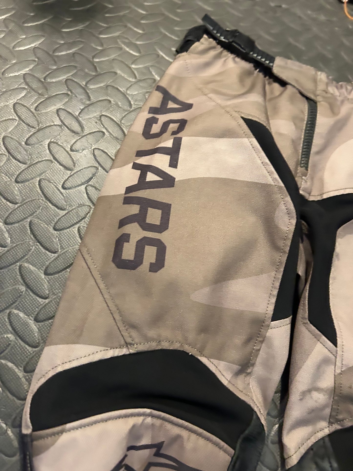 Alpinestars pants 24”