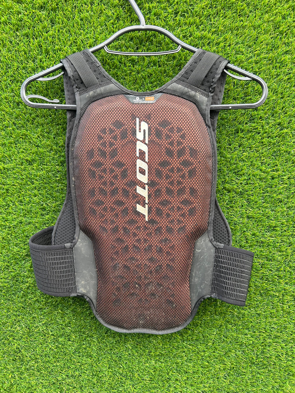Scott d30 body armour Ys/m