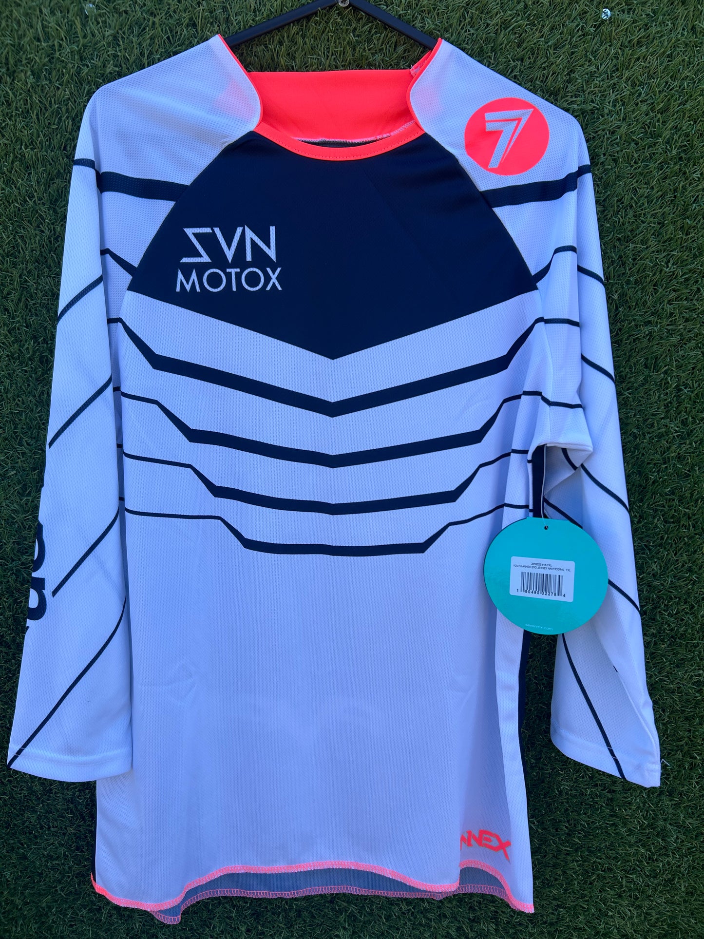 NEW Seven jersey yxl