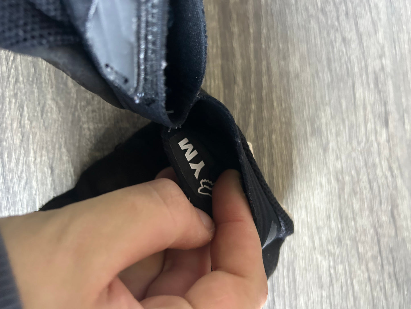 Fox gloves youth medium